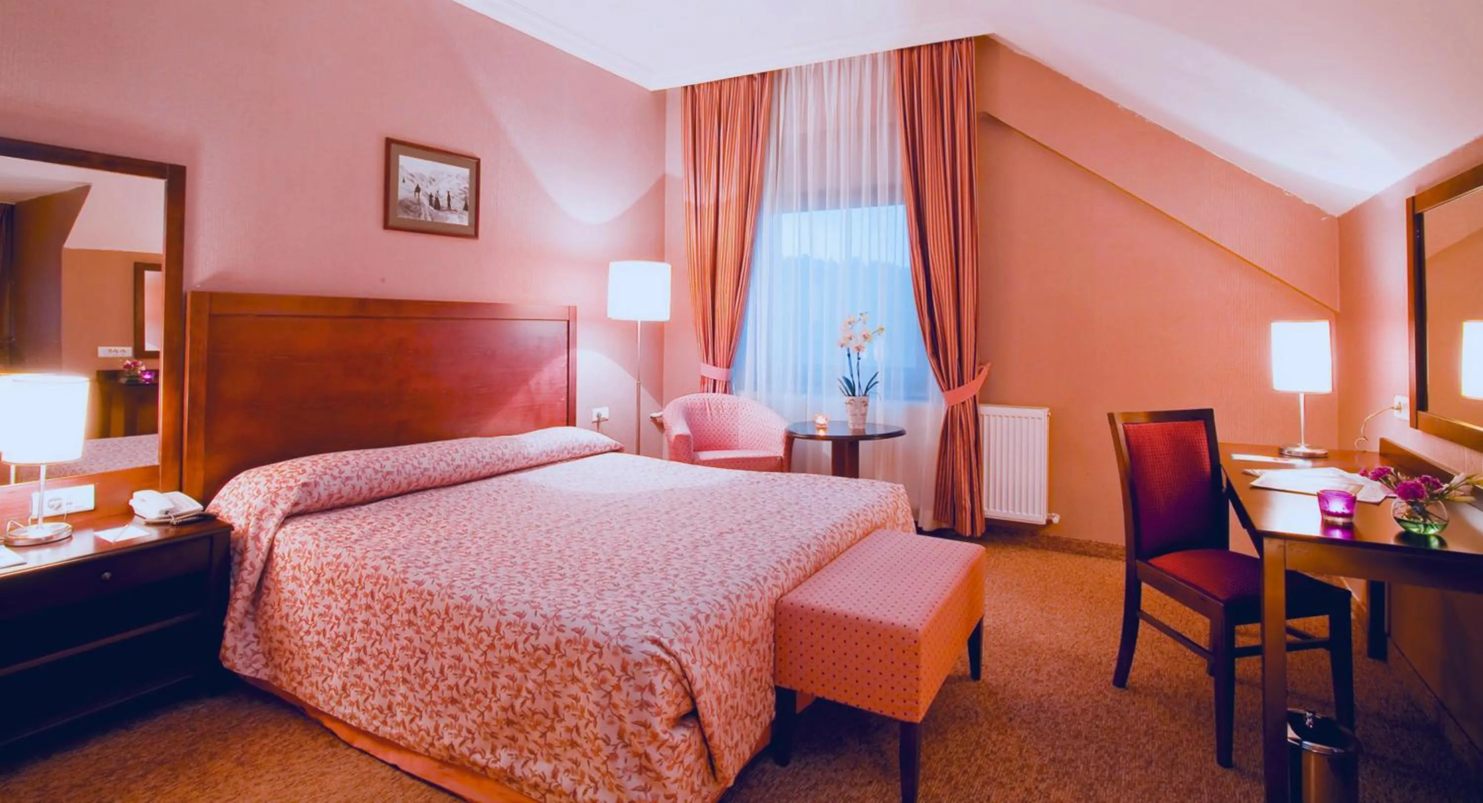 Bedroom in The Green Park Kartepe