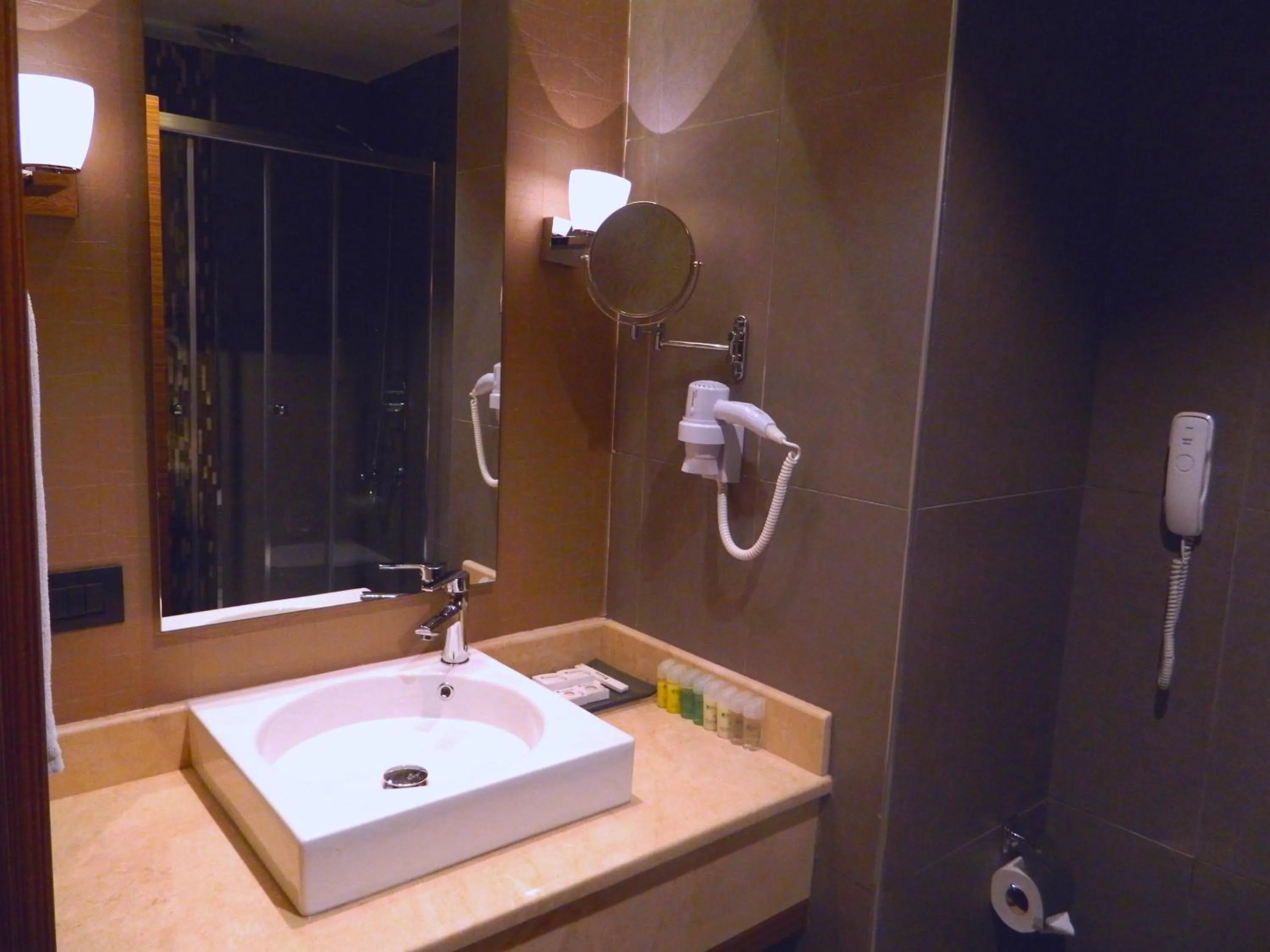 Bathroom in The Green Park Kartepe