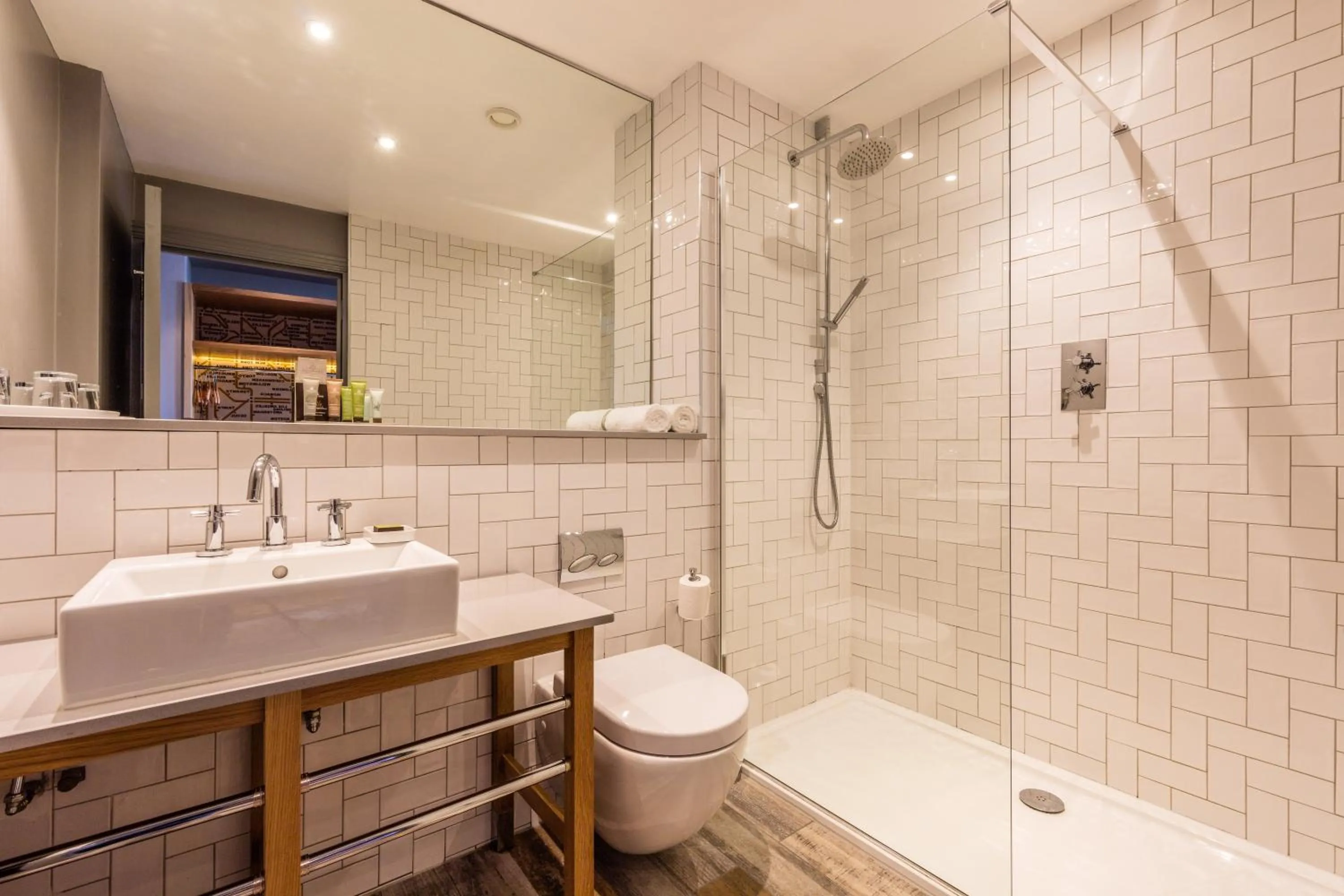 Shower in The Brook Green Hotel