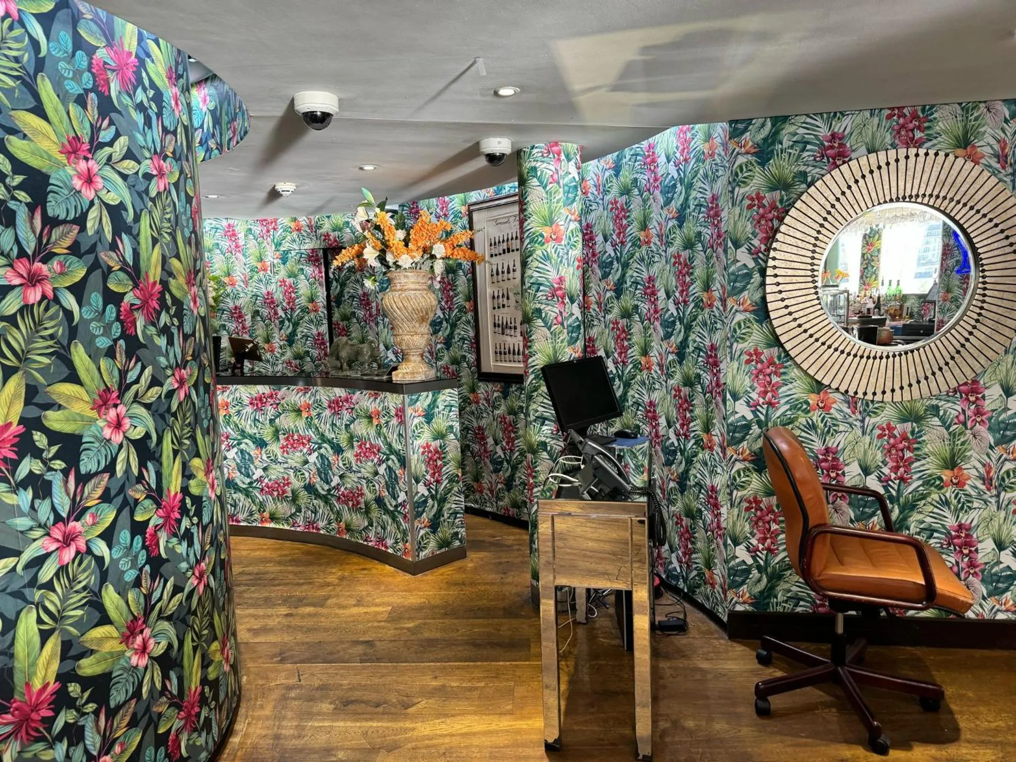 Lounge or bar in Rafayel Hotel & Spa