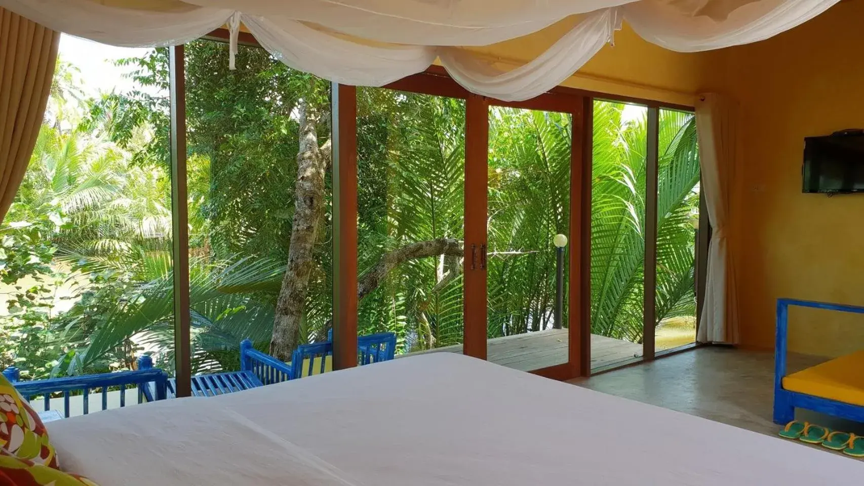 Bed in Bangsrai Cottage Bed in Bangsrai Cottage