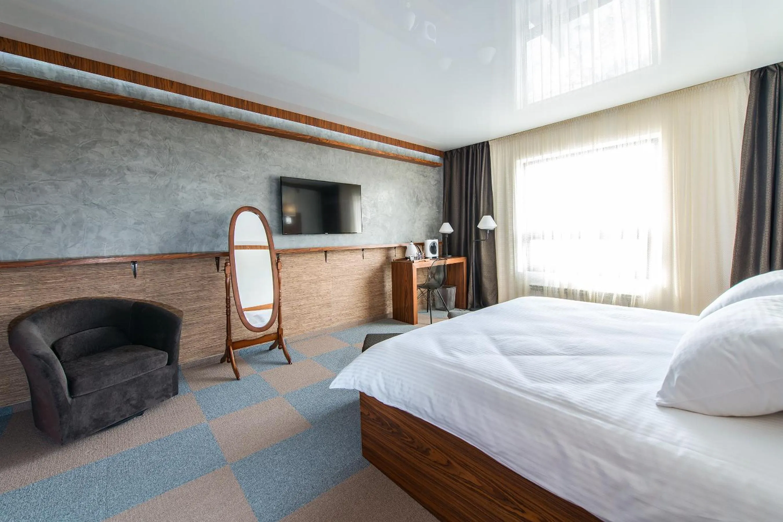 Superior Double Room with Bathroom in Inn OZZ