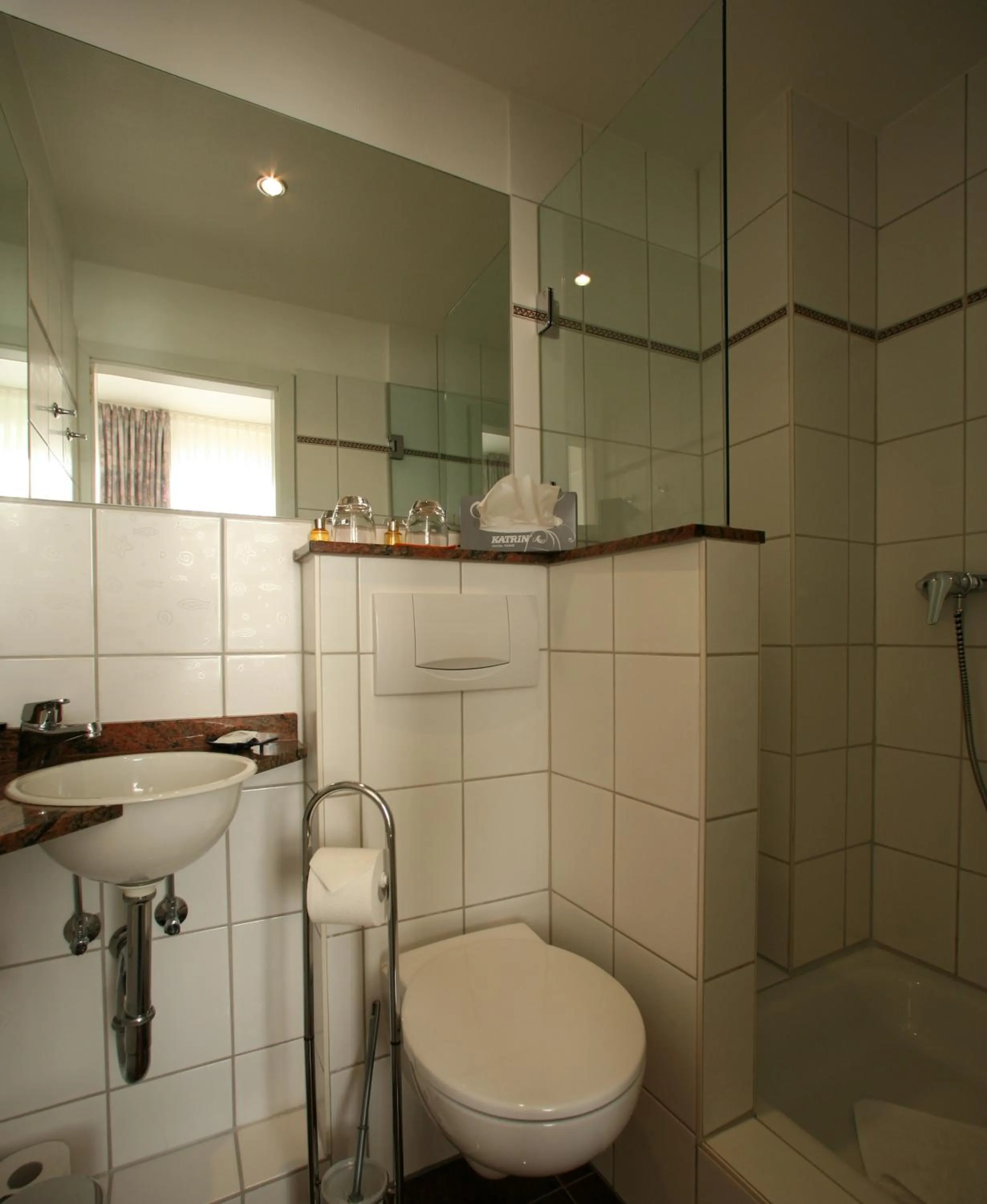 Bathroom in Hotel Gutenberg