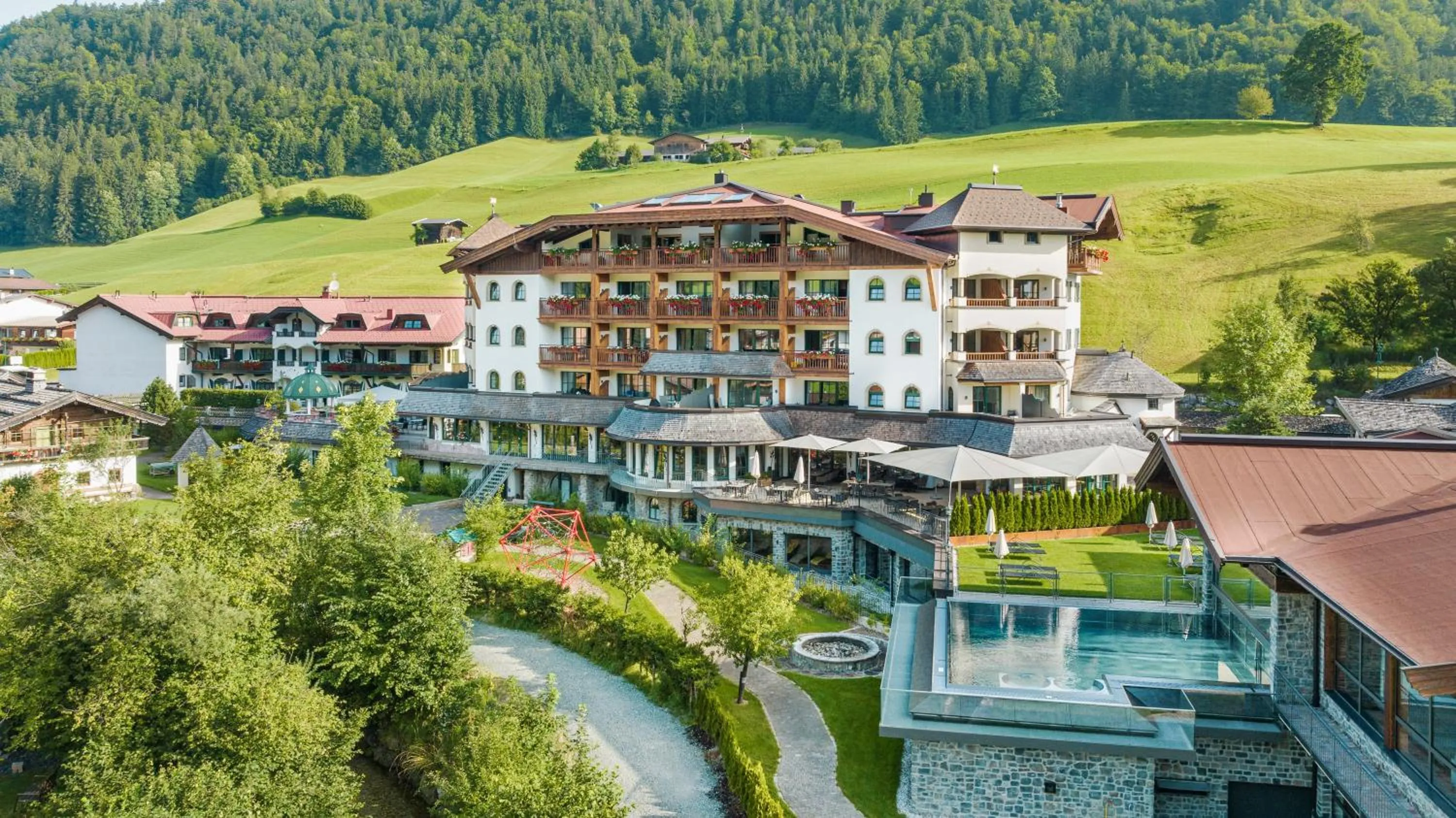 Property building in Hotel Jagdschlössl