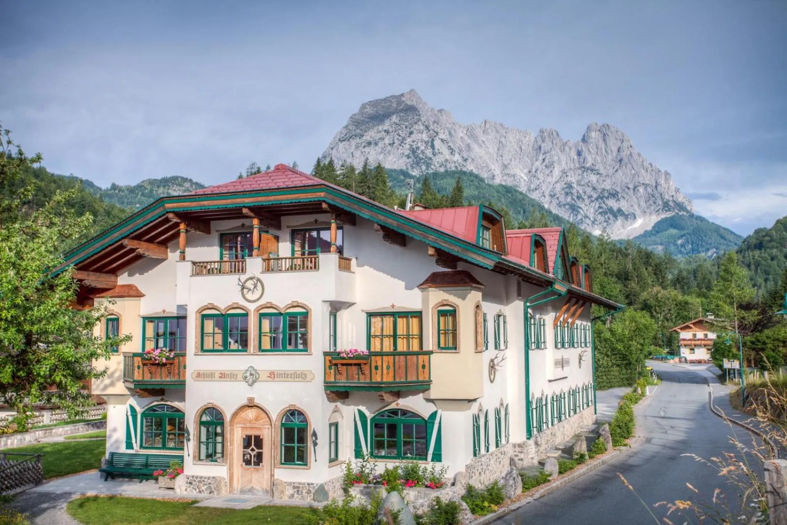 Facade/entrance in Hotel Jagdschlössl