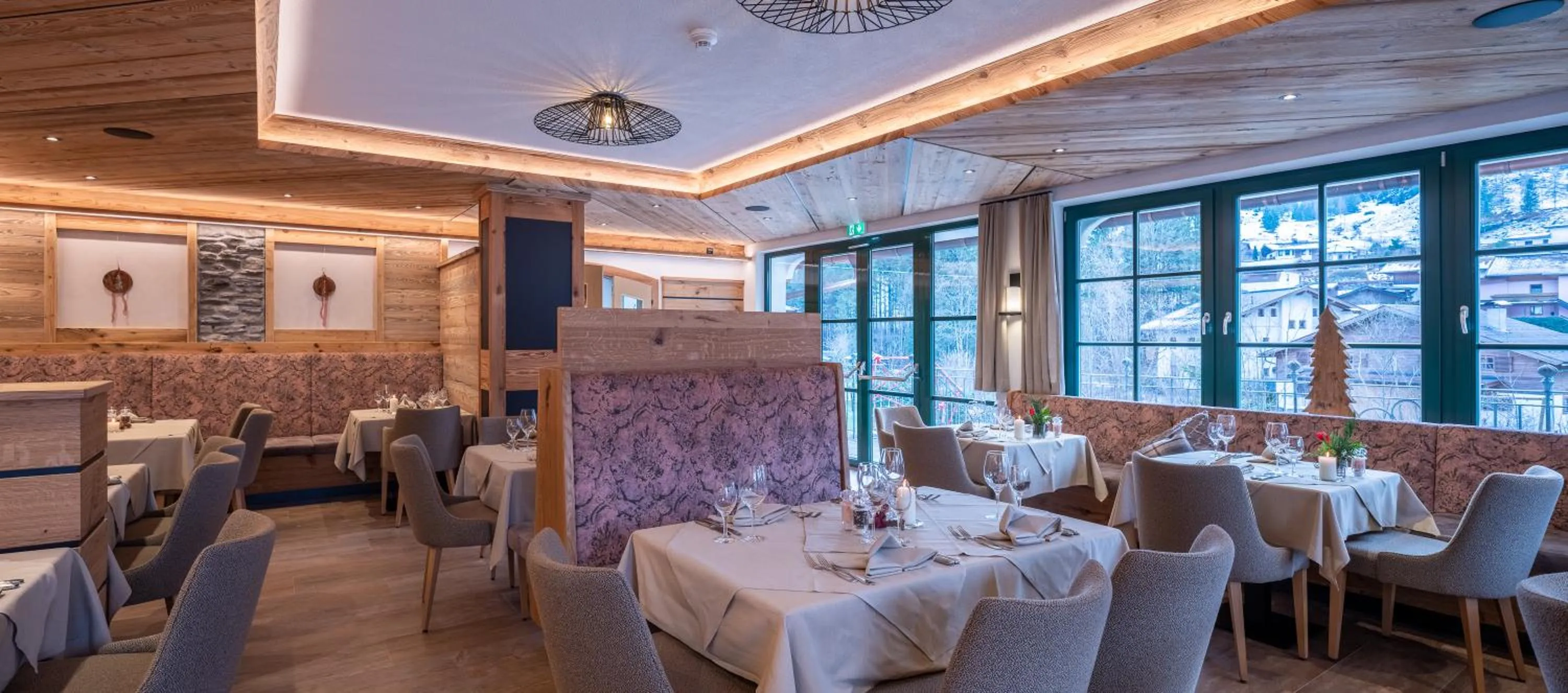 Restaurant/places to eat in Hotel Jagdschlössl