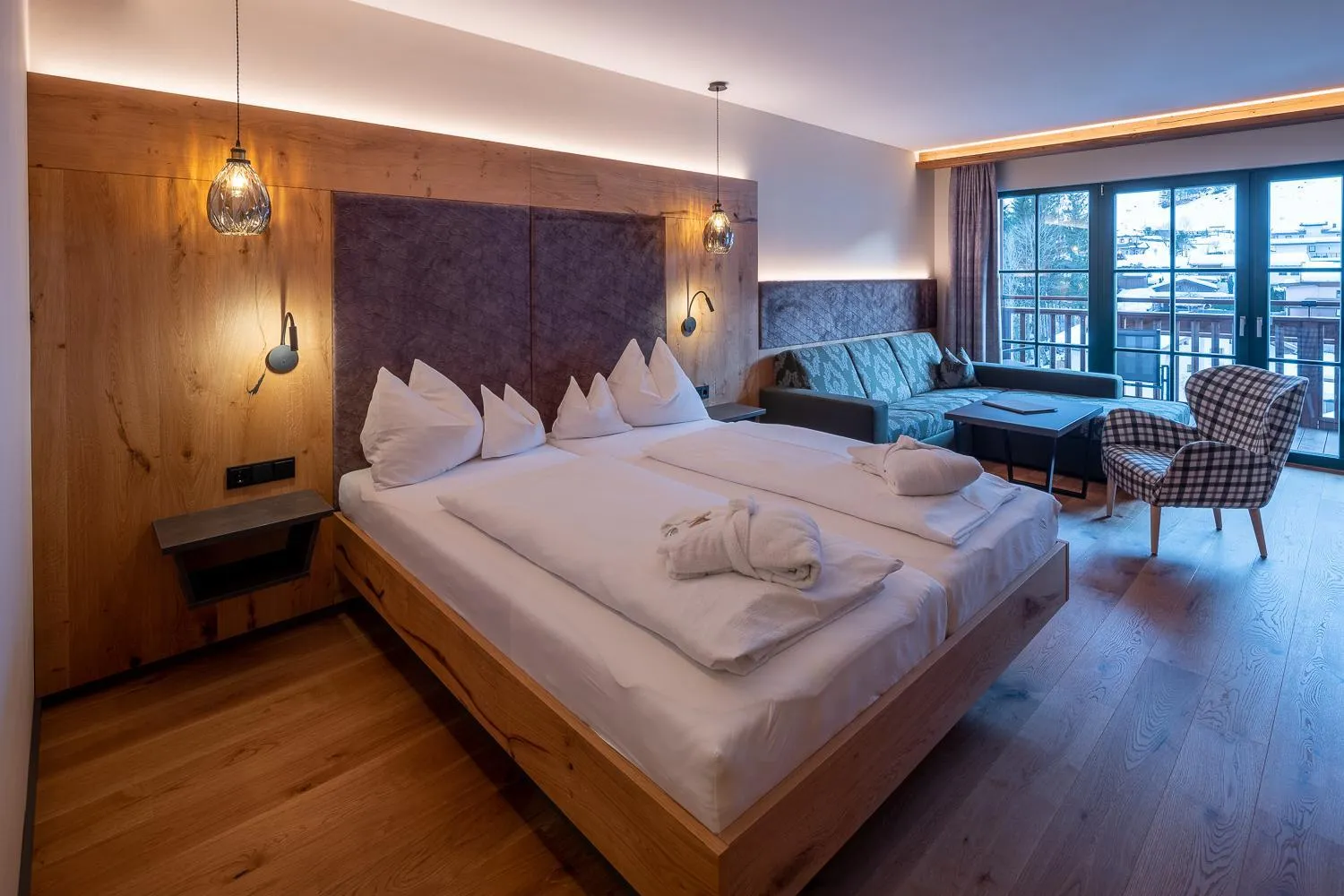 Photo of the whole room, Bed in Hotel Jagdschlössl