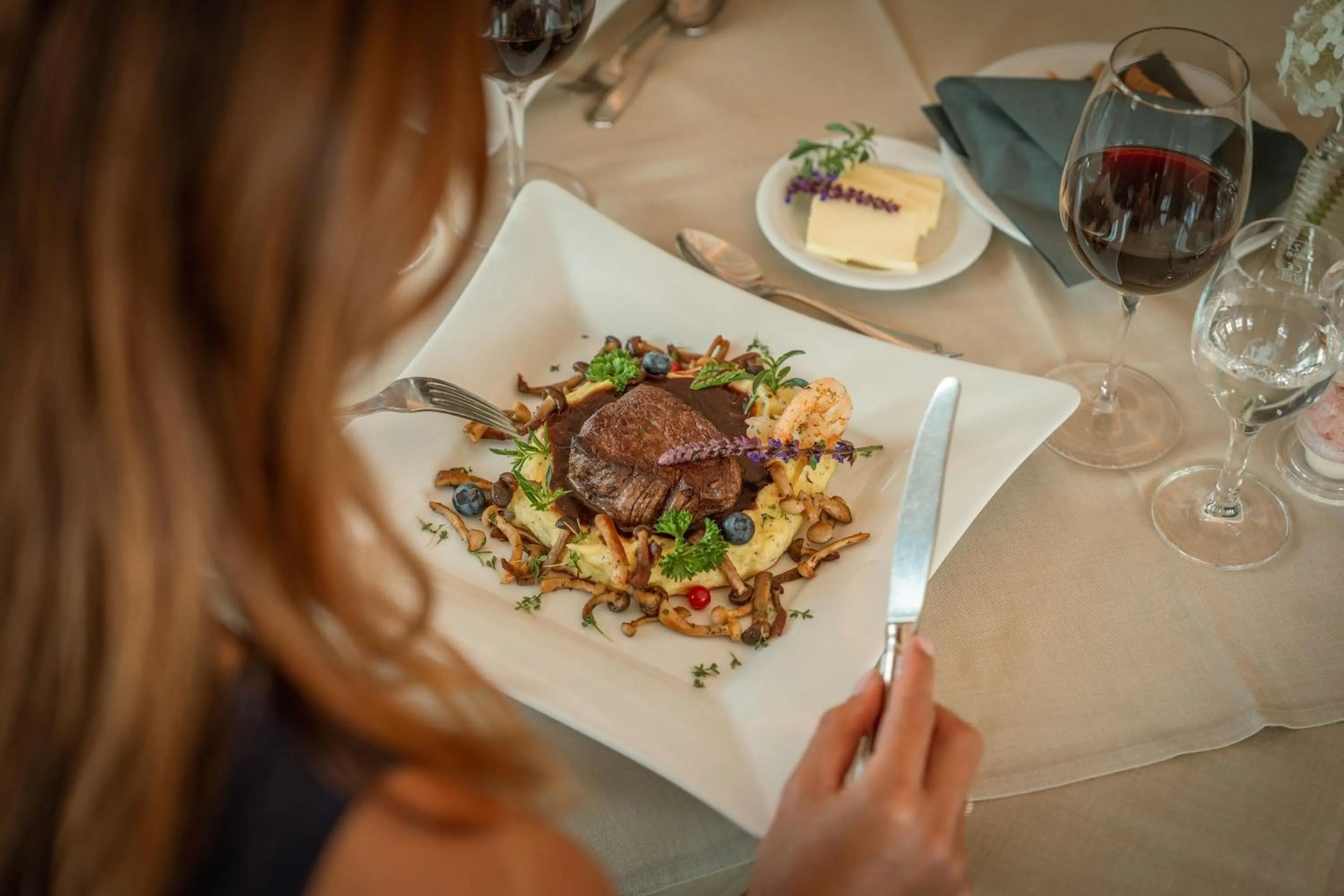 Restaurant/places to eat in Hotel Jagdschlössl