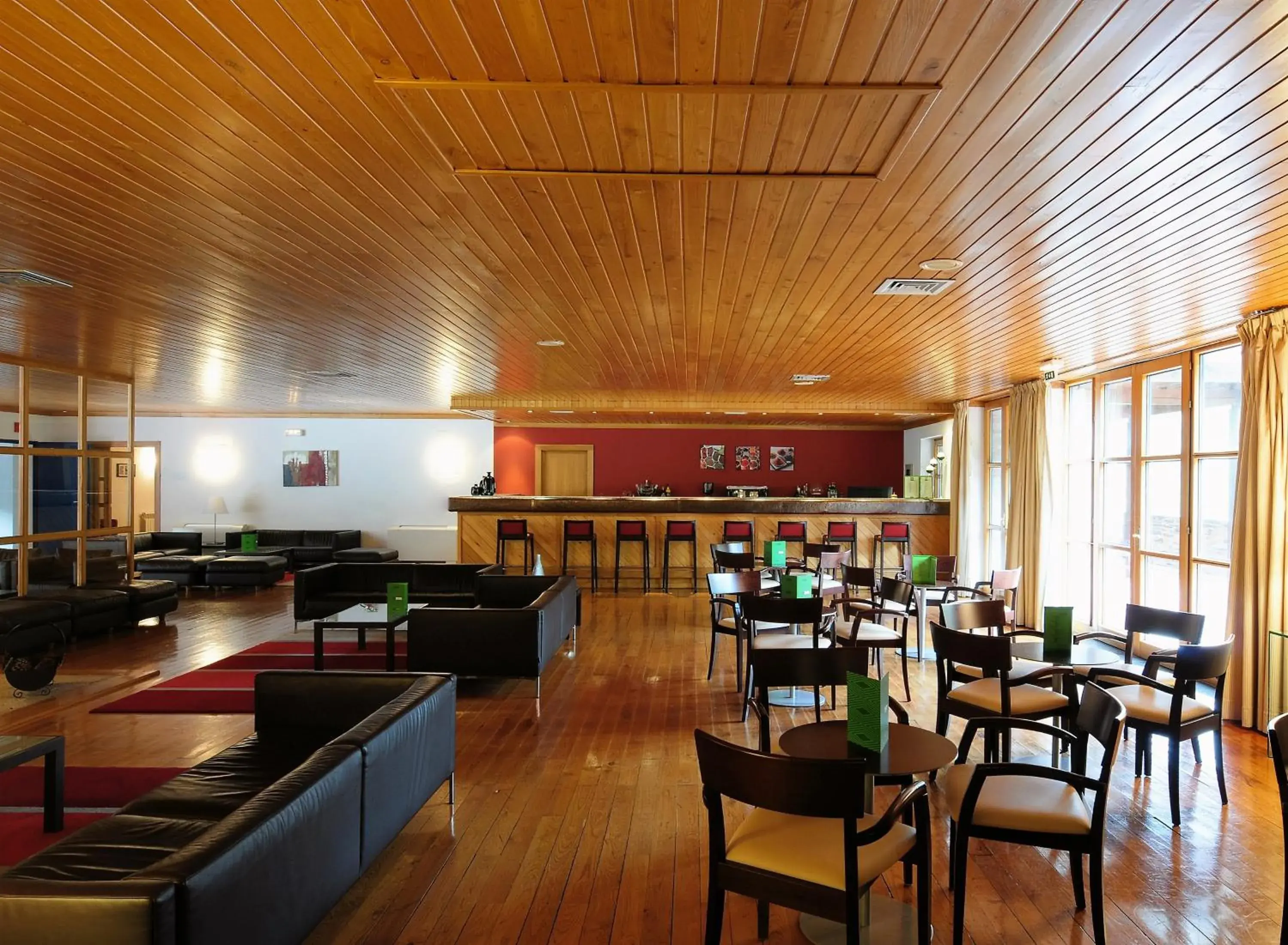 Lounge or bar in INATEL Piodao Lounge or bar in INATEL Piodao