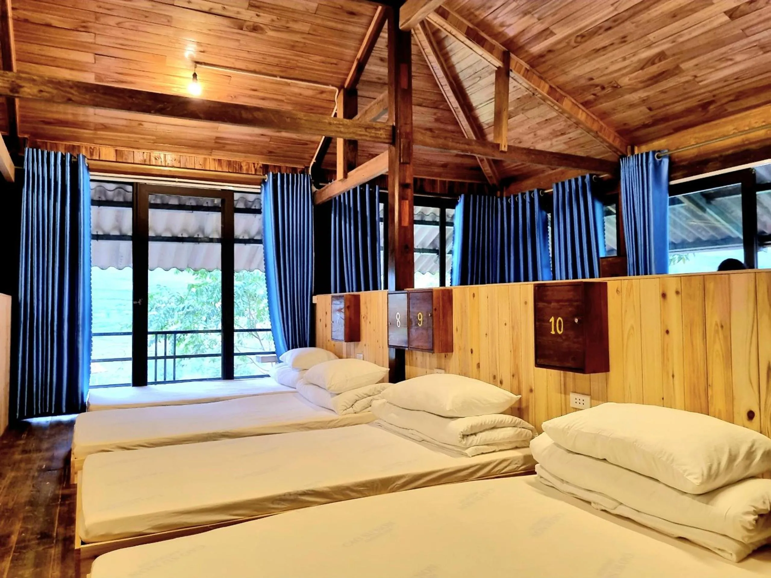 Bed in Tavan Chopai Homestay