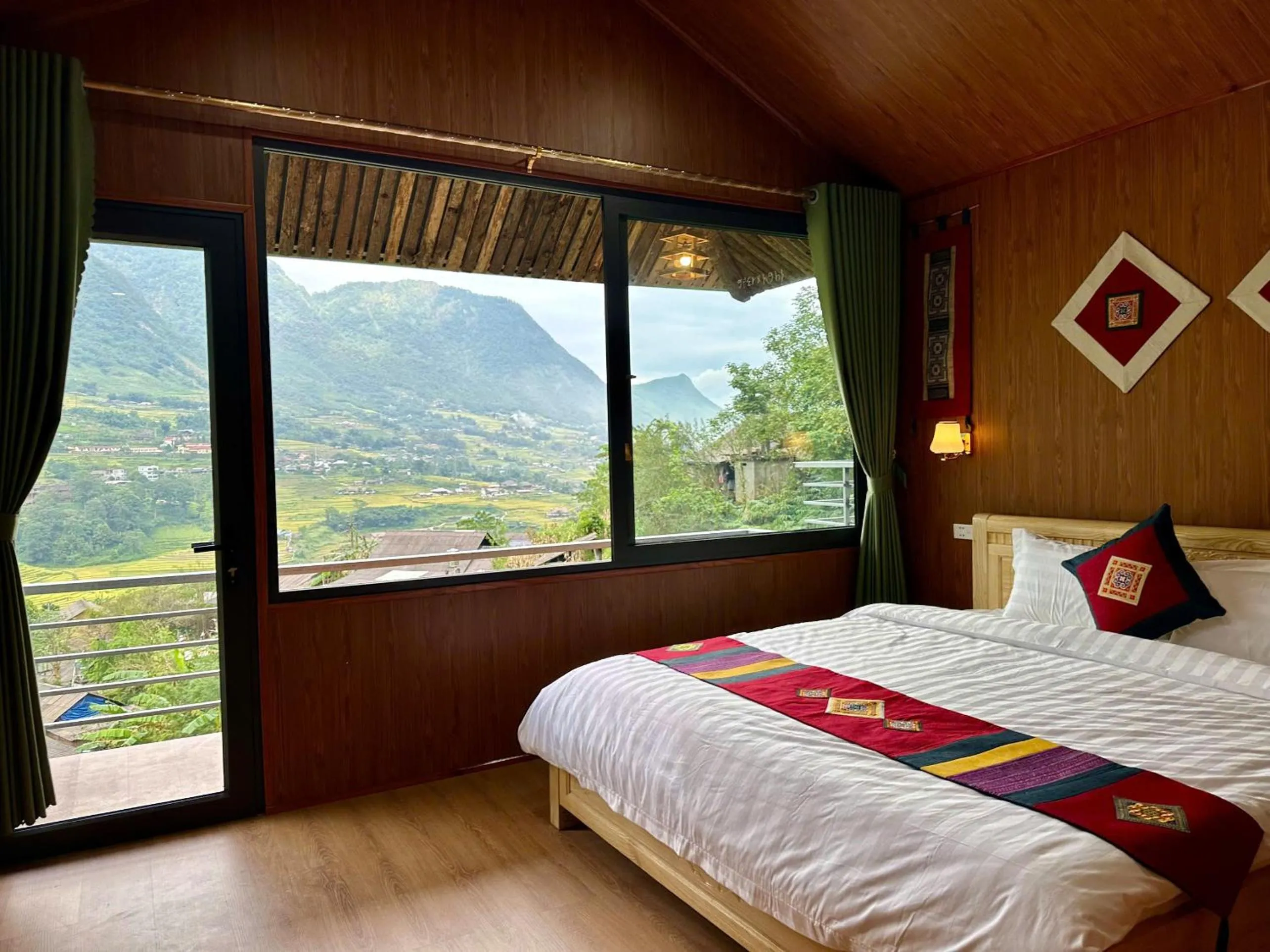 Bed in Tavan Chopai Homestay