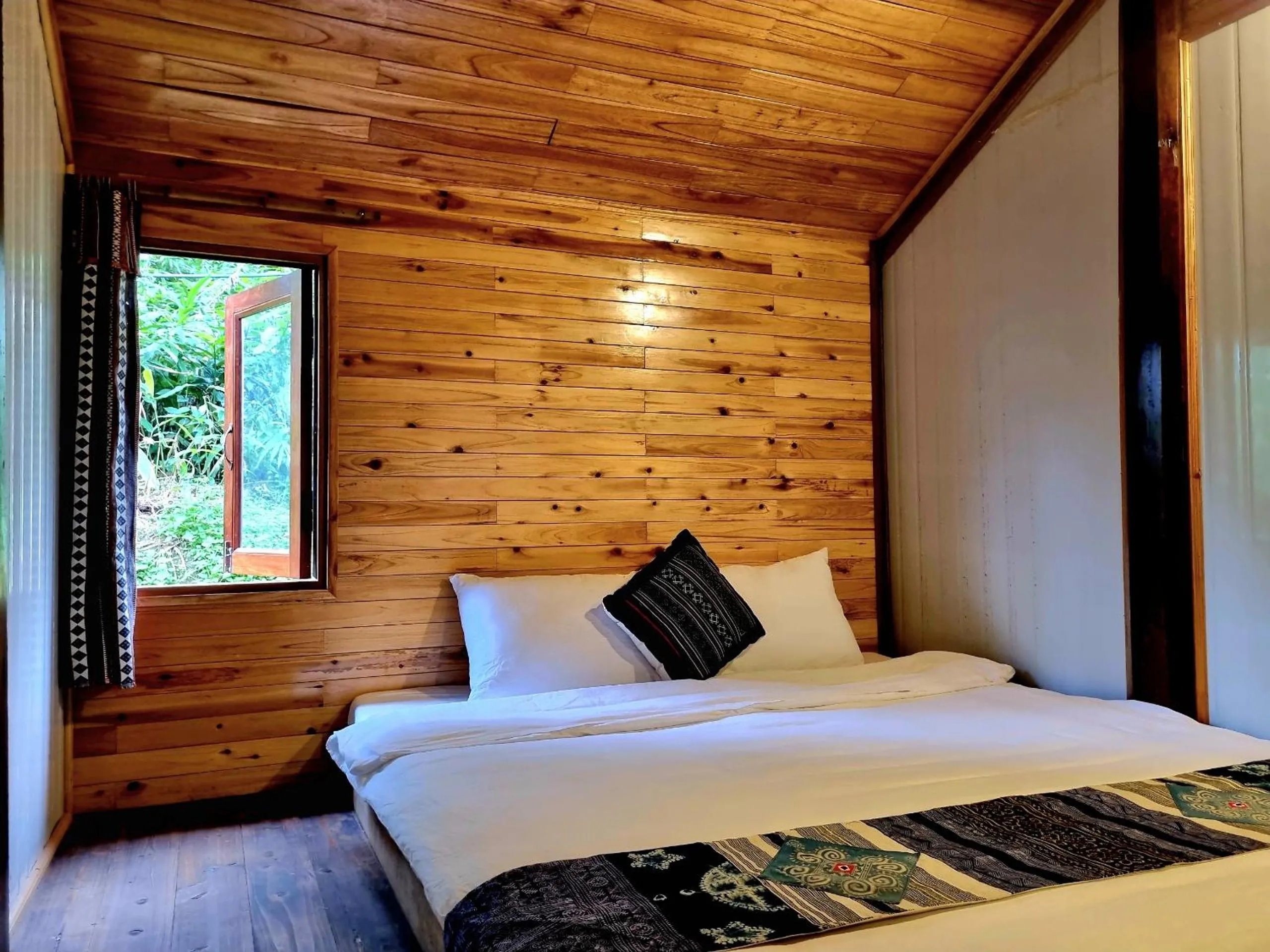 Bed in Tavan Chopai Homestay