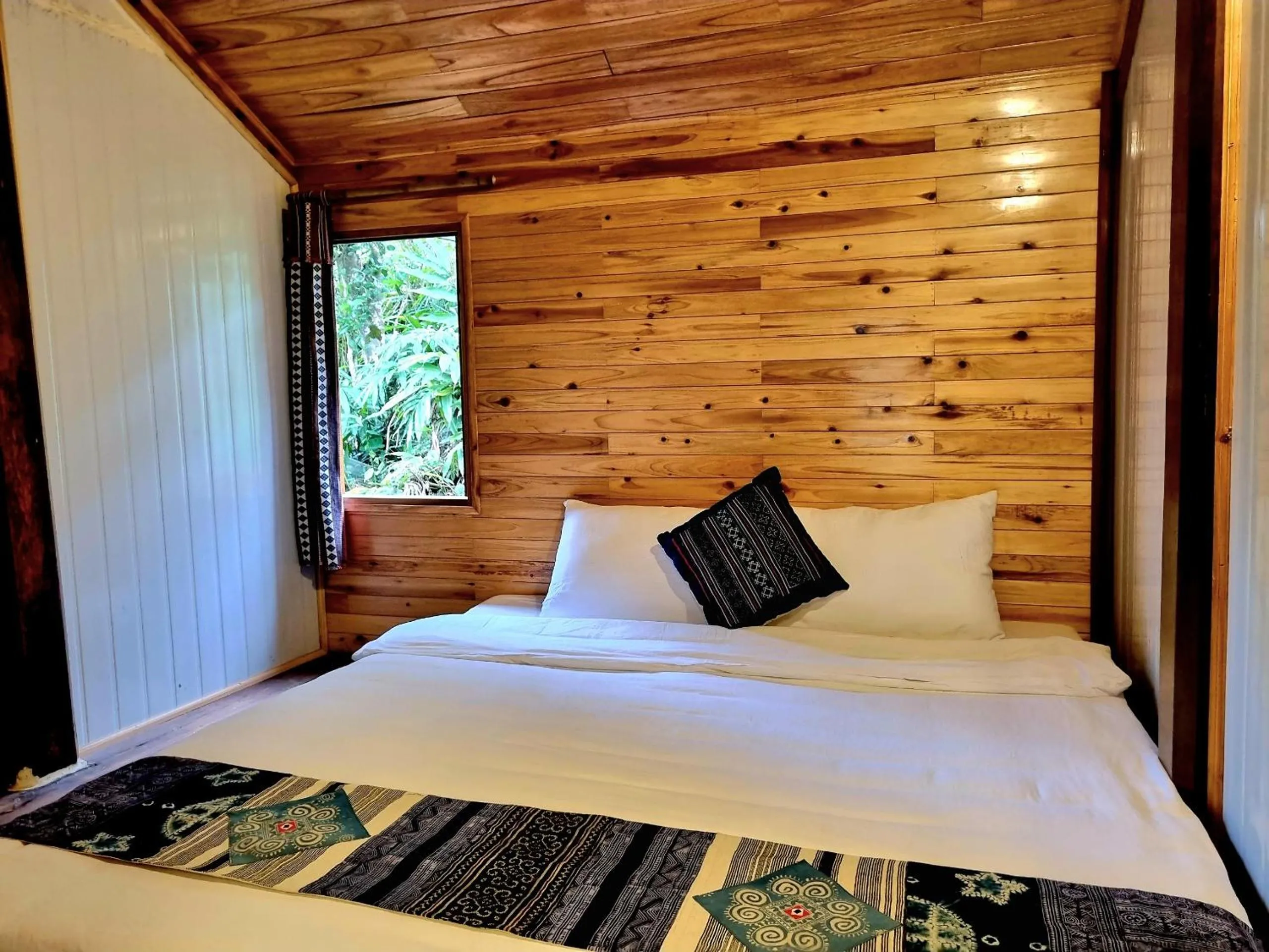 Bed in Tavan Chopai Homestay