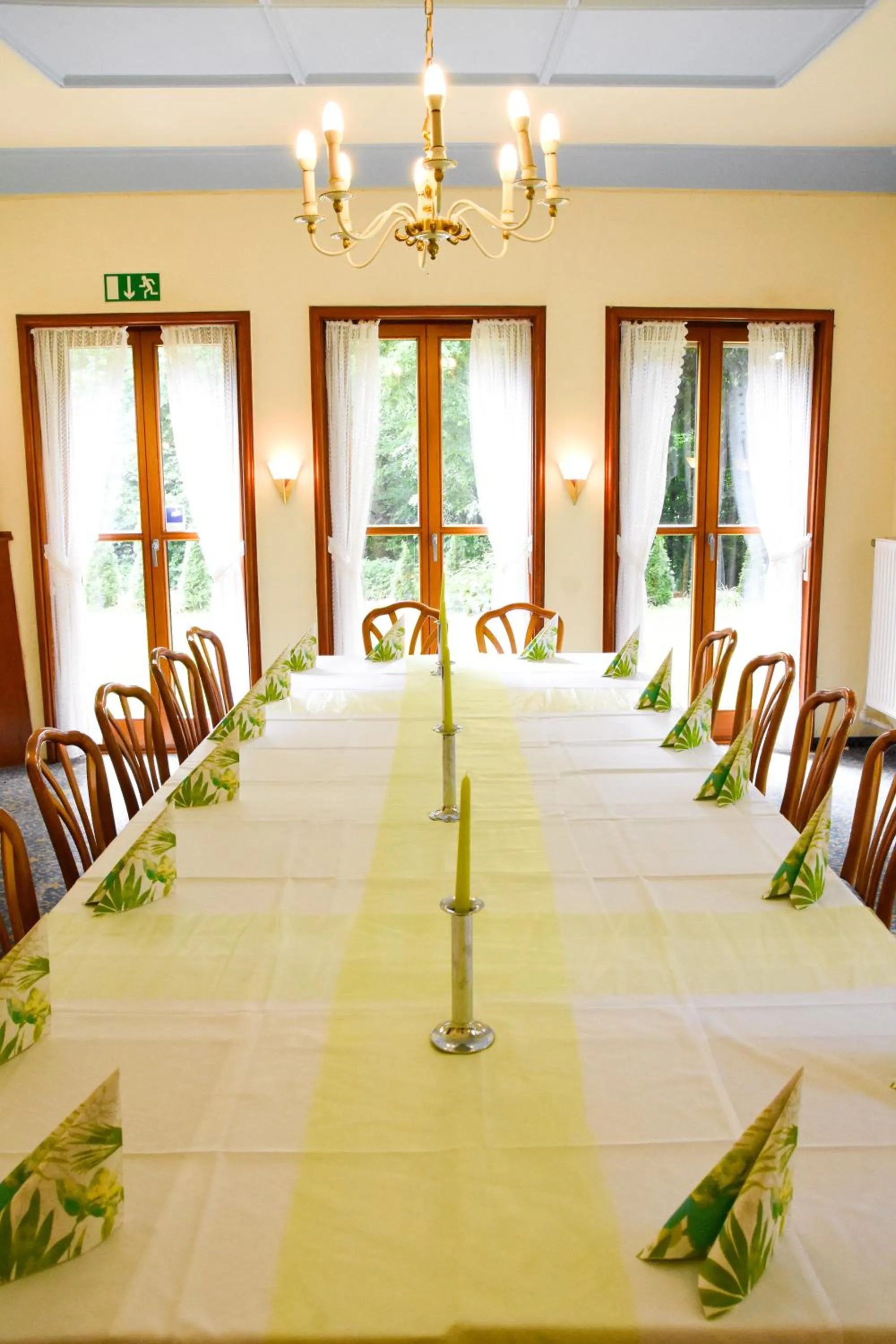 Restaurant/places to eat in Parkhotel Zirndorf