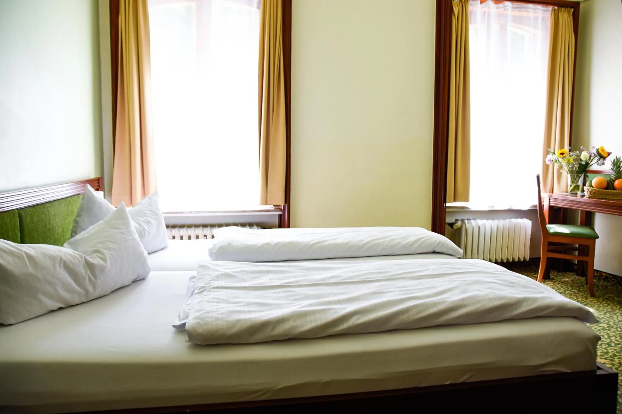 Bed in Parkhotel Zirndorf