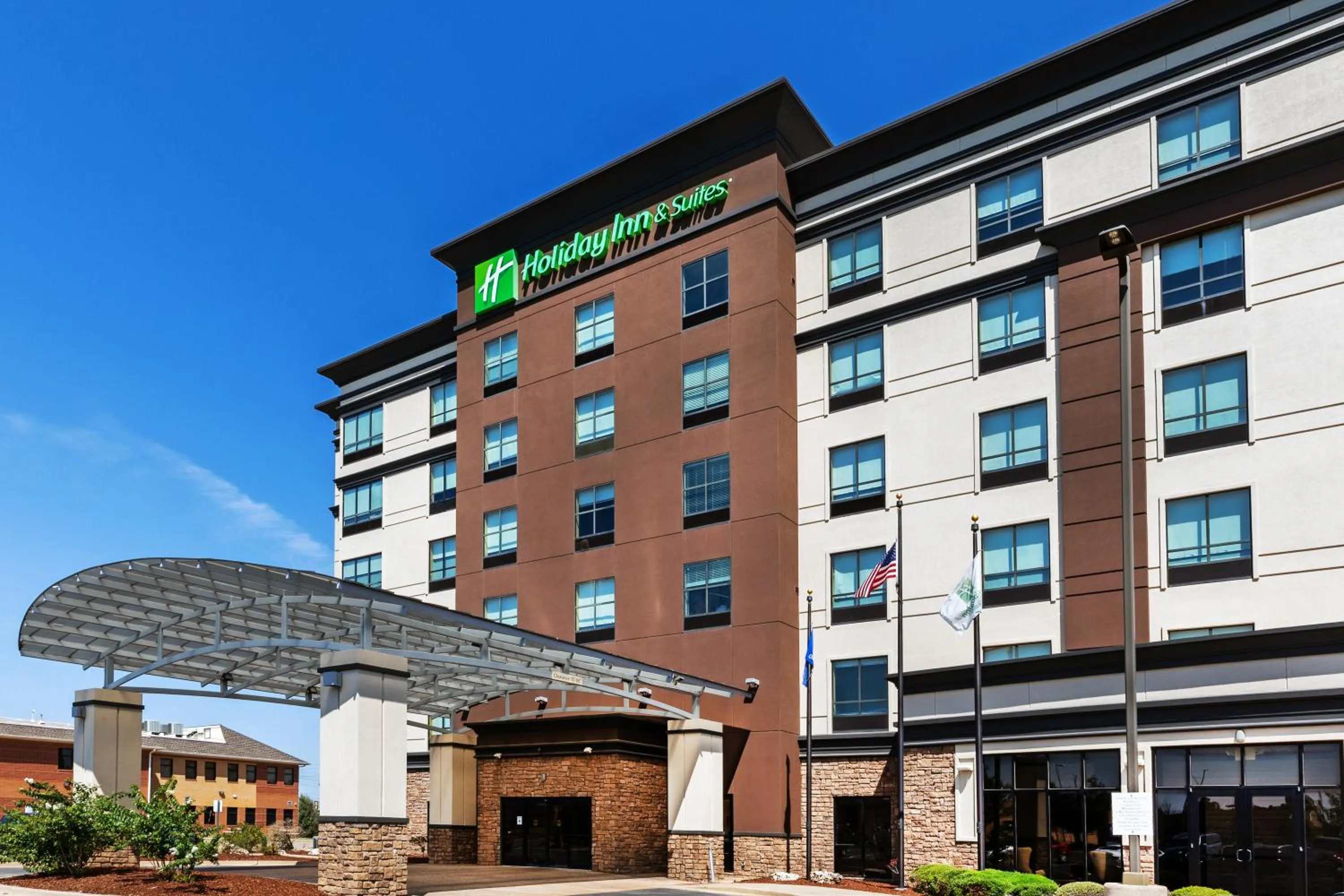 Property building in Holiday Inn Hotel & Suites Tulsa South by IHG