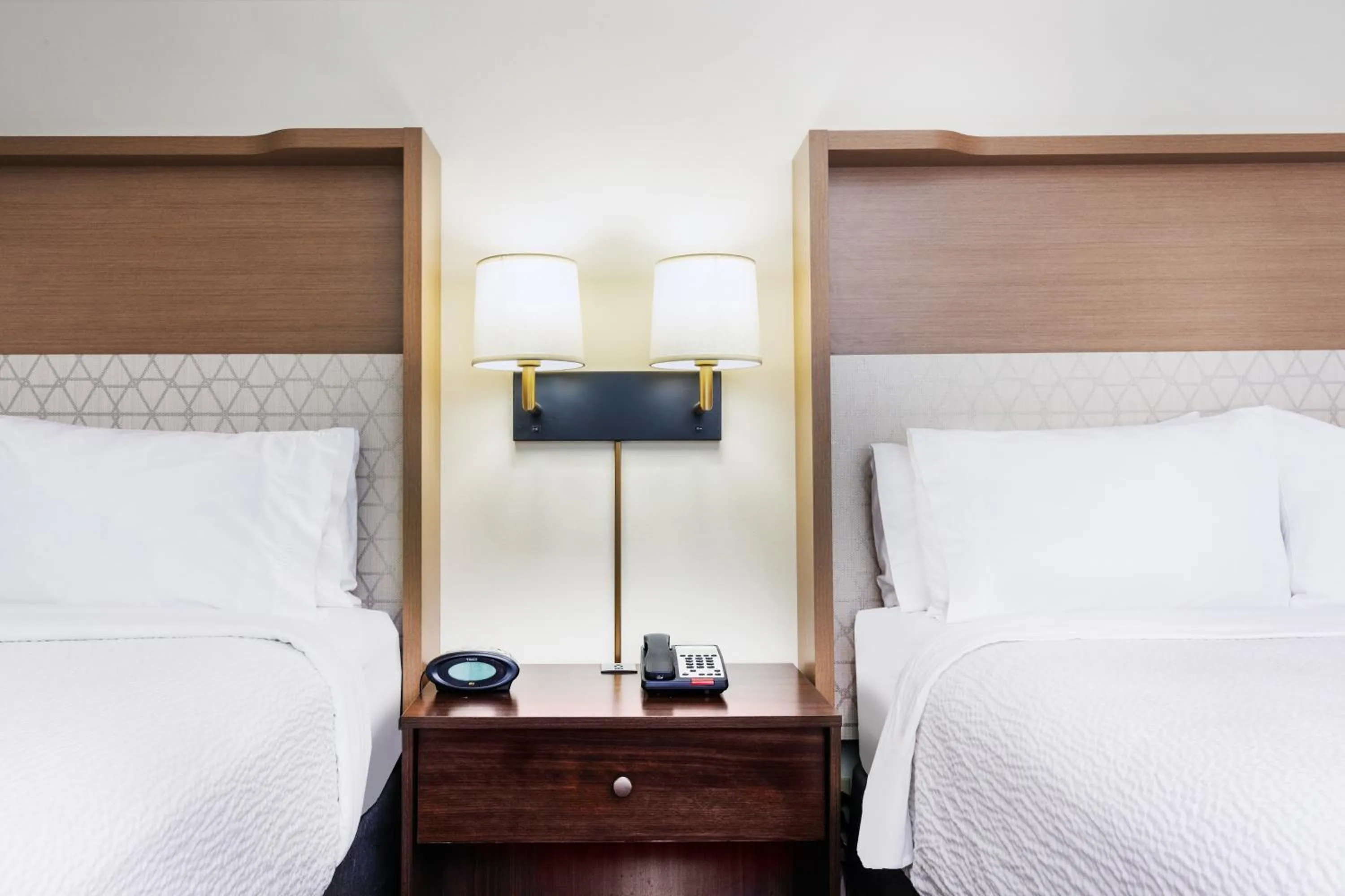 Bedroom, Bed in Holiday Inn Hotel & Suites Tulsa South by IHG