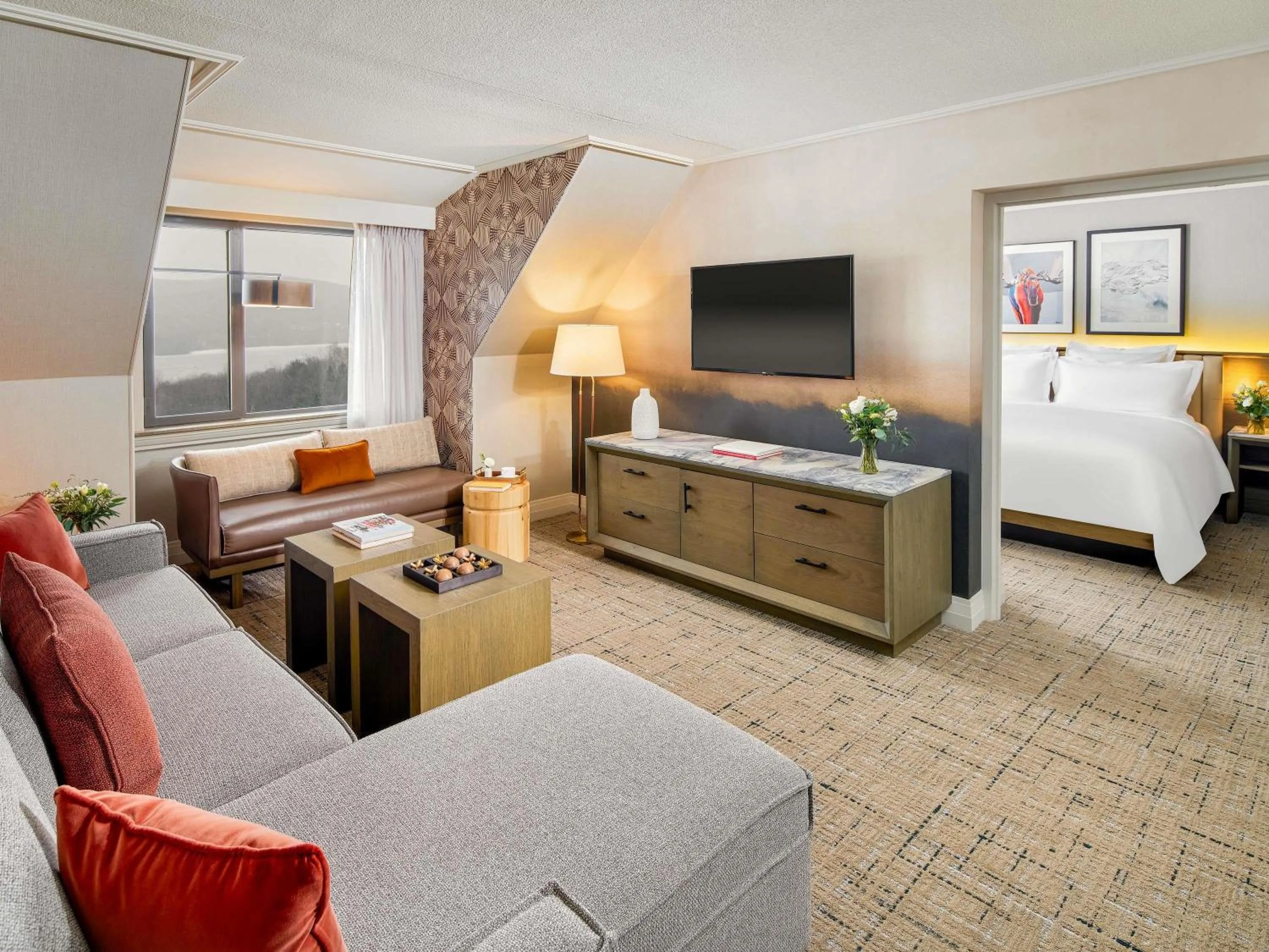 Bedroom, Bed in Fairmont Tremblant