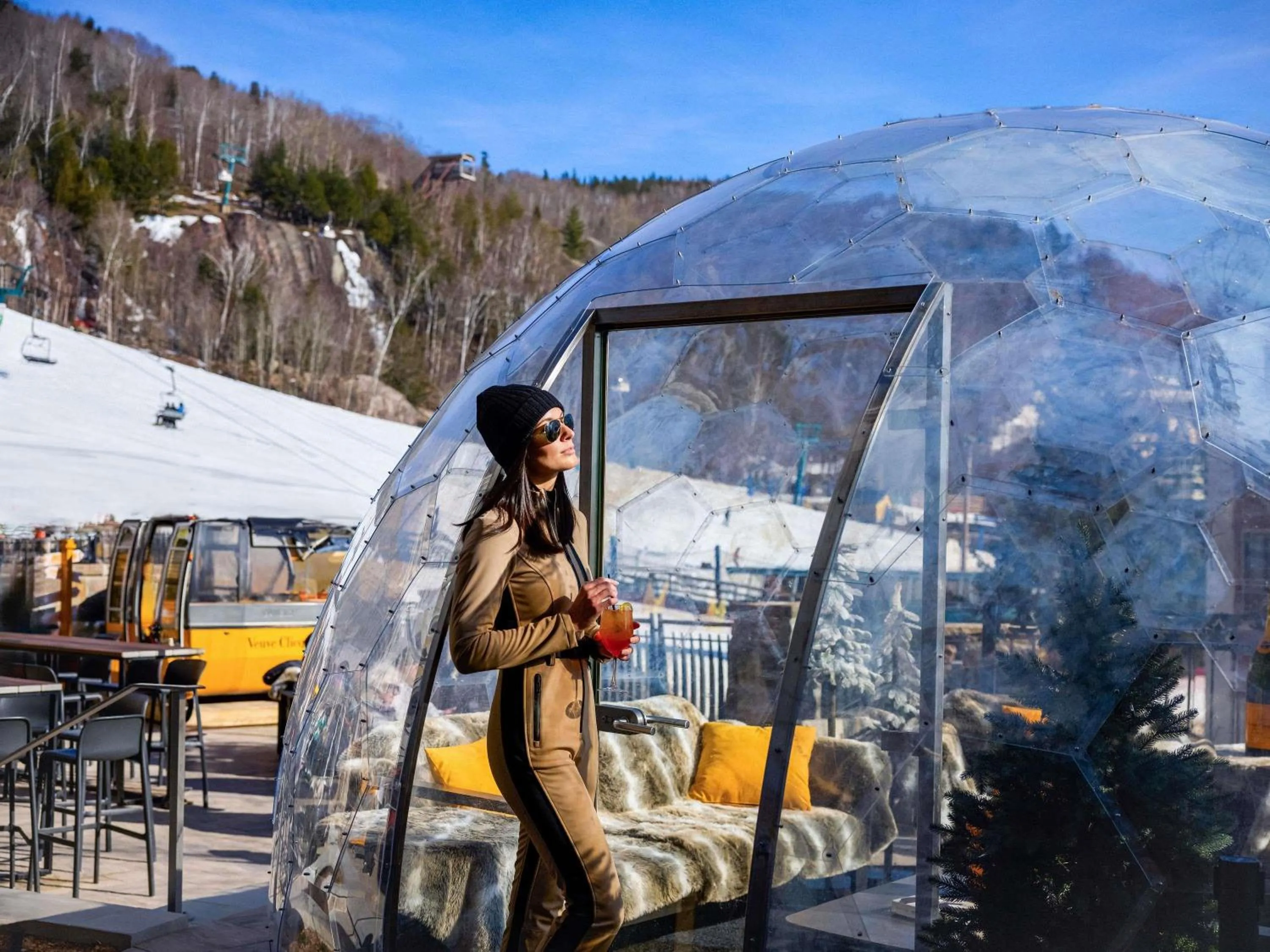 Lounge or bar in Fairmont Tremblant