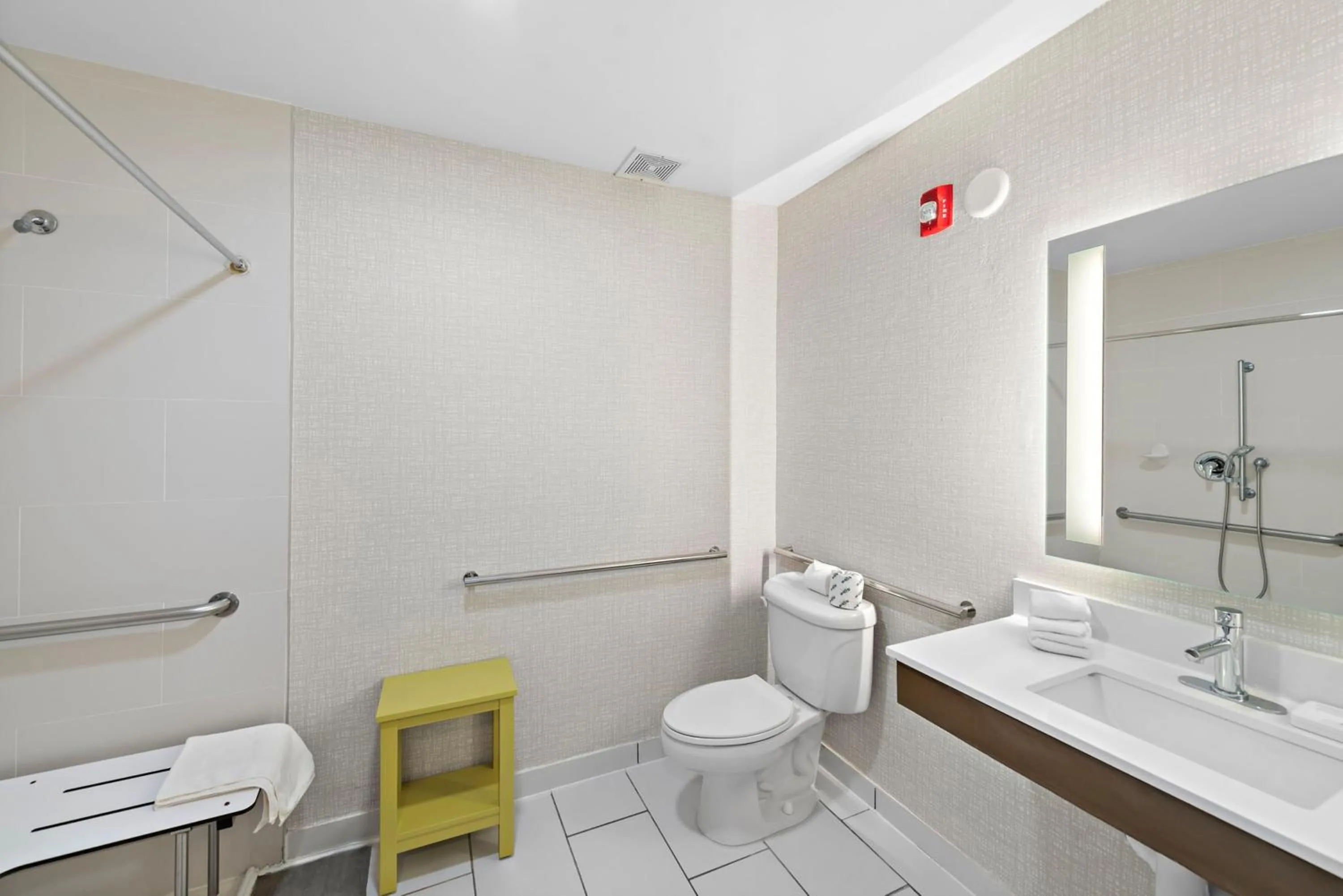 Bathroom in Hampton Inn by Hilton Calexico