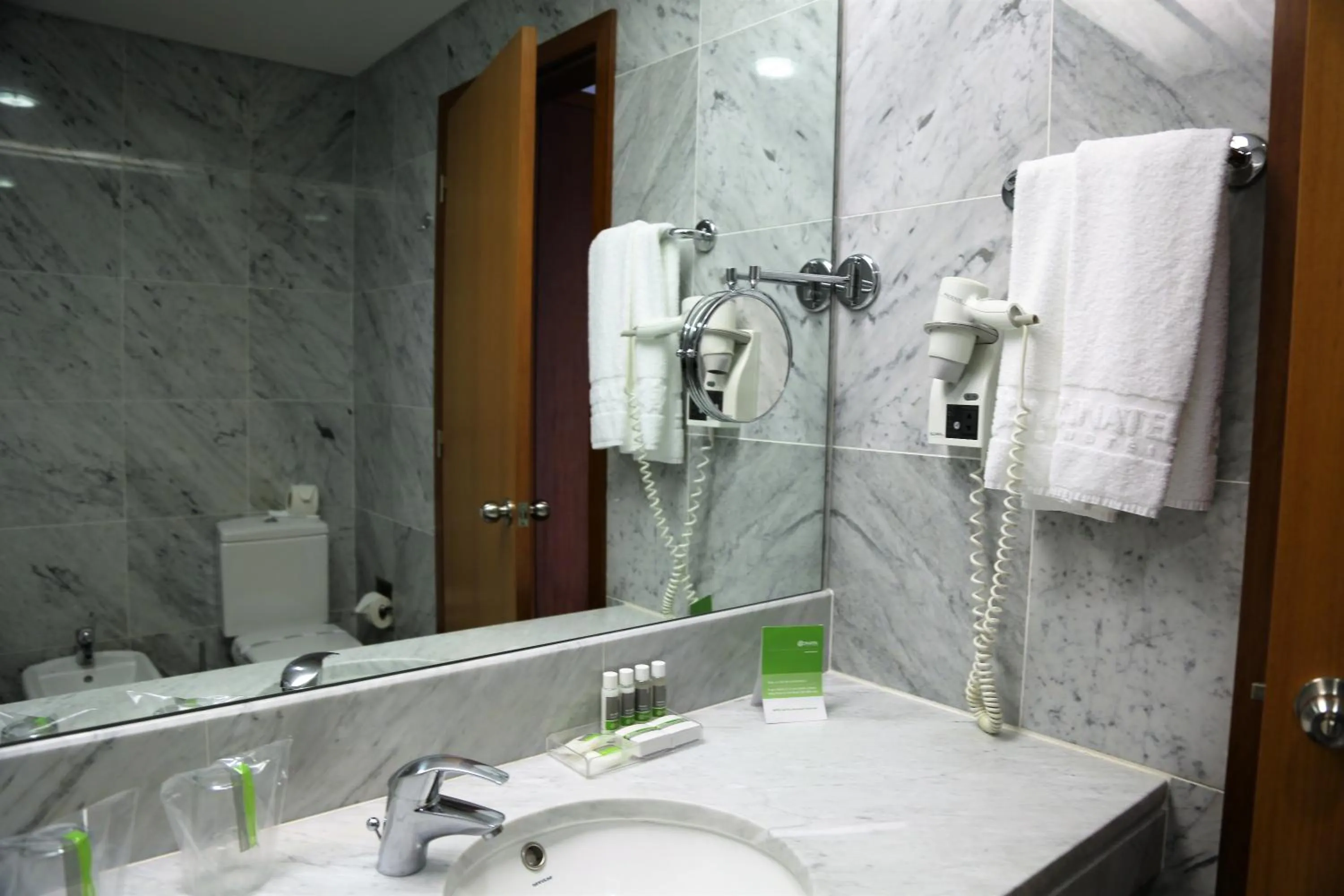 Bathroom in INATEL Flores