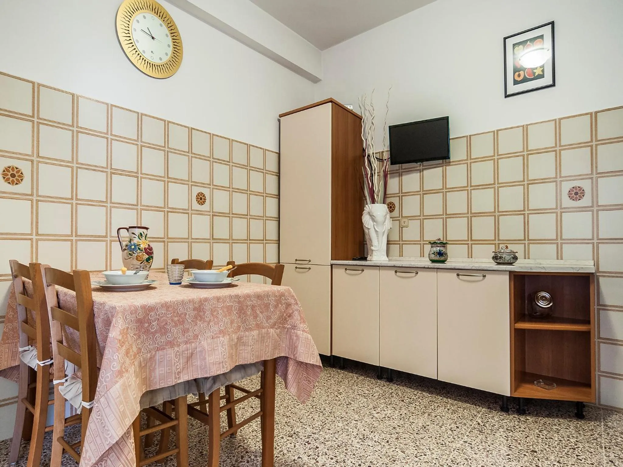 Communal kitchen in Casa Zirocco
