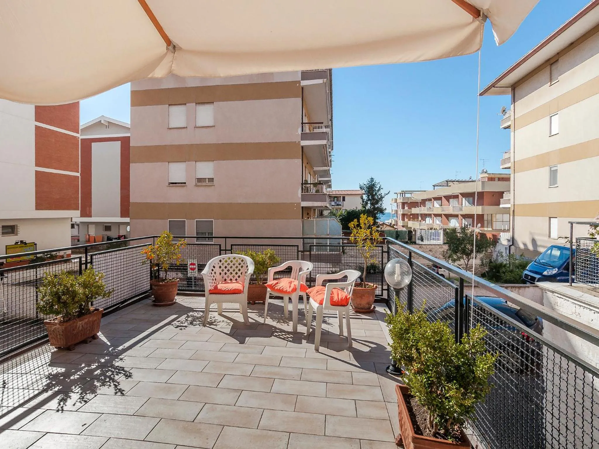 Property building in Casa Zirocco