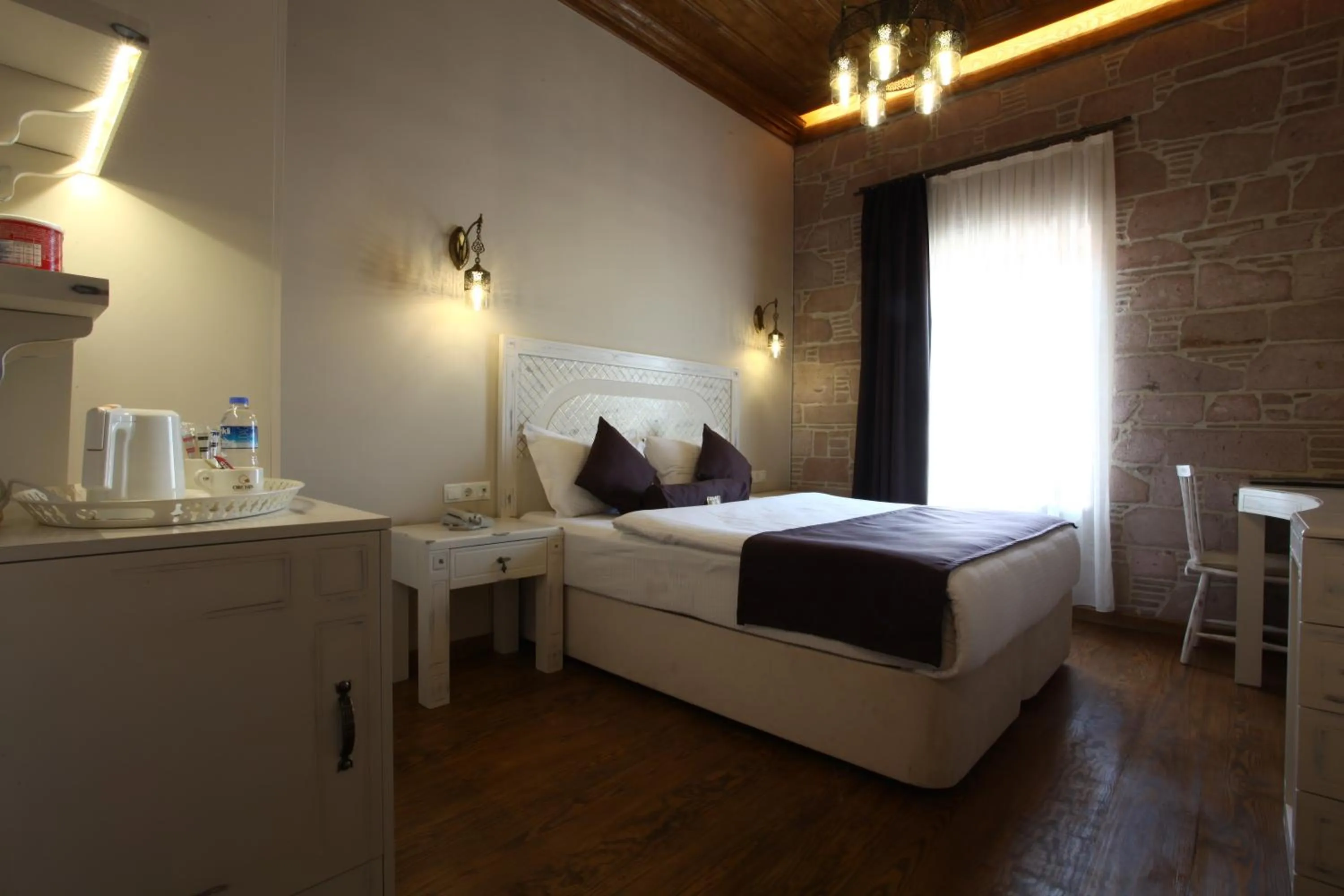 Decorative detail, Bed in Orchis Hotel