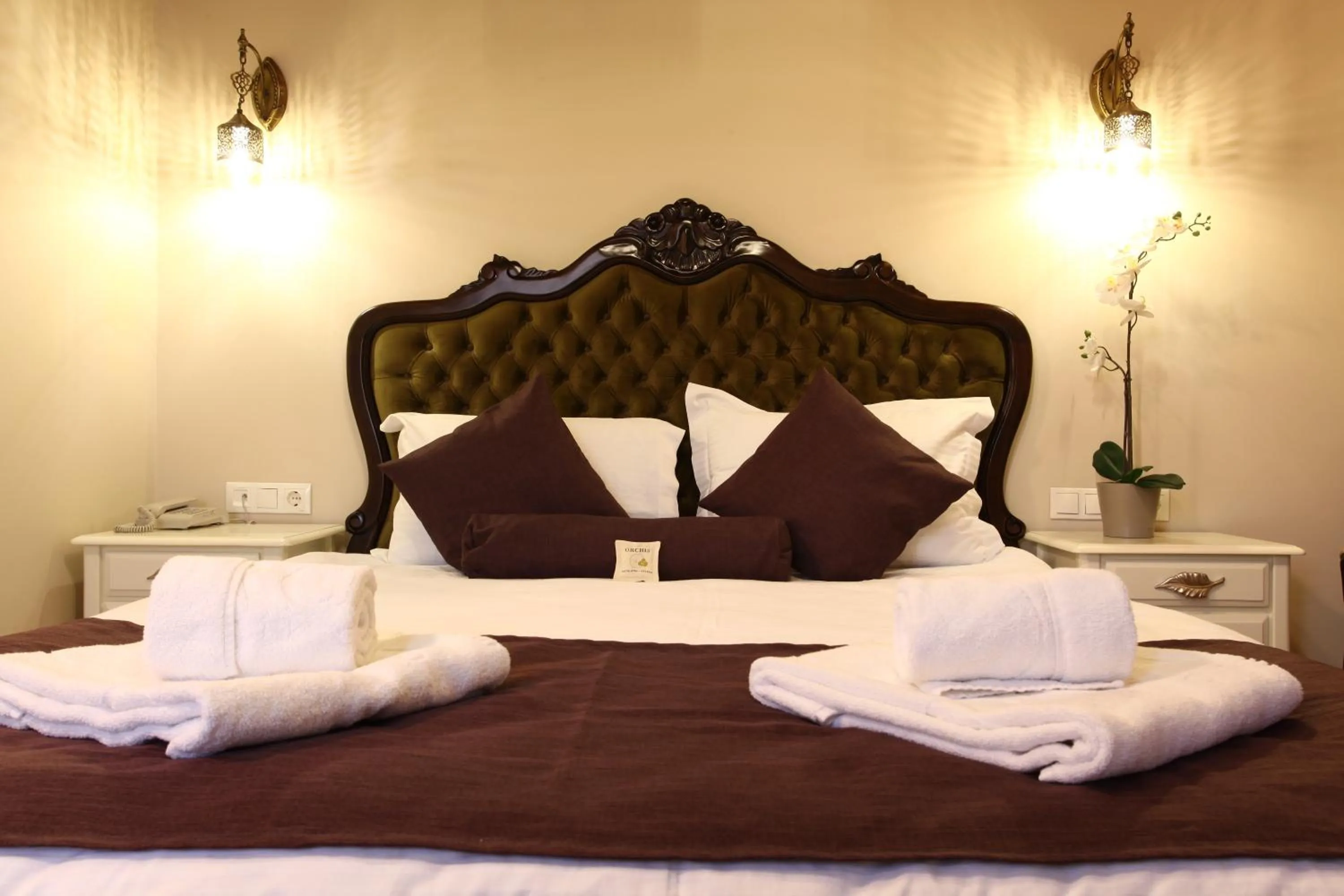 Decorative detail, Bed in Orchis Hotel