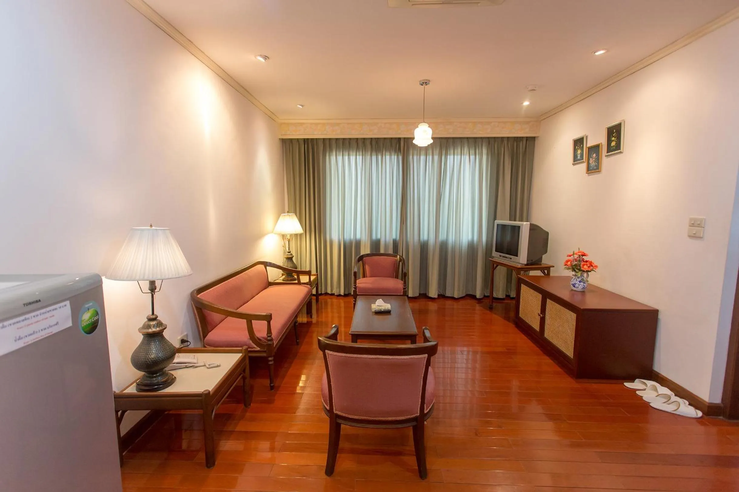 Tangerine Ville Hotel