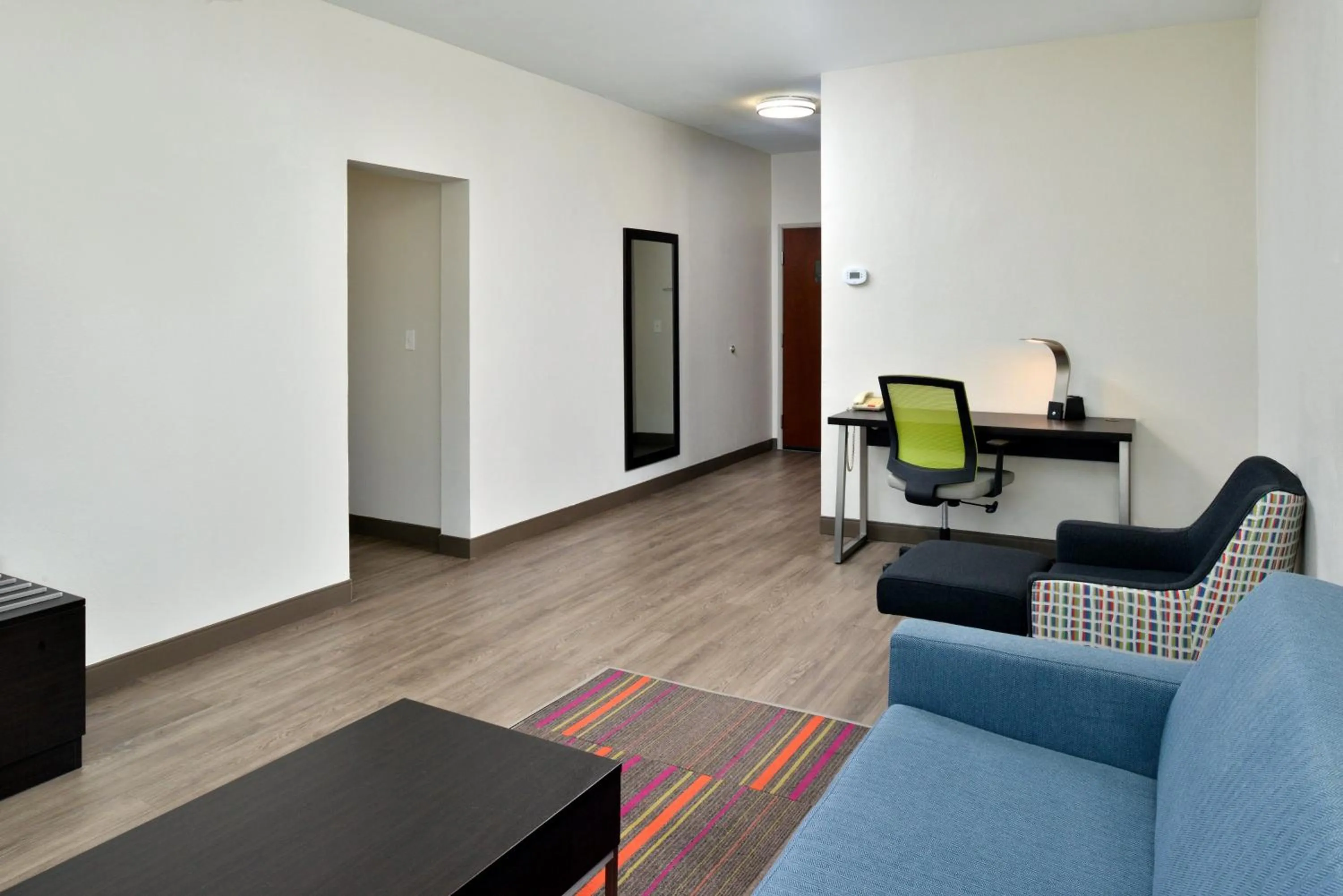 Photo of the whole room in Holiday Inn Express Hotel & Suites Carthage by IHG