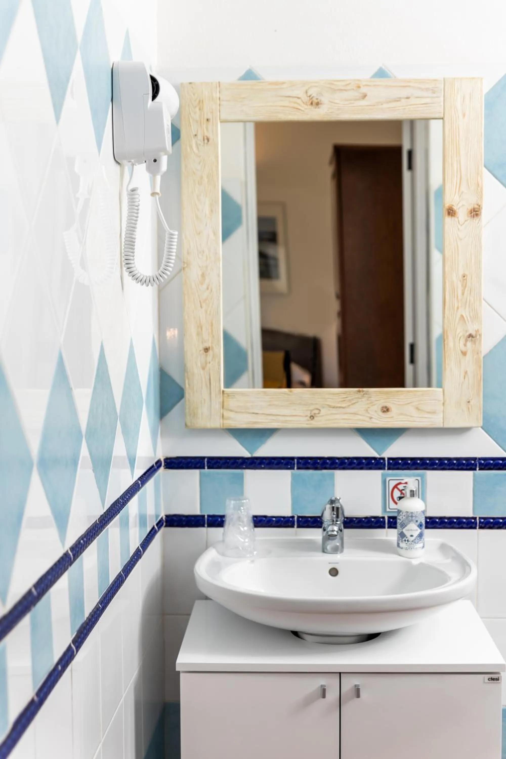 Bathroom in Monte Das Alpenduradas