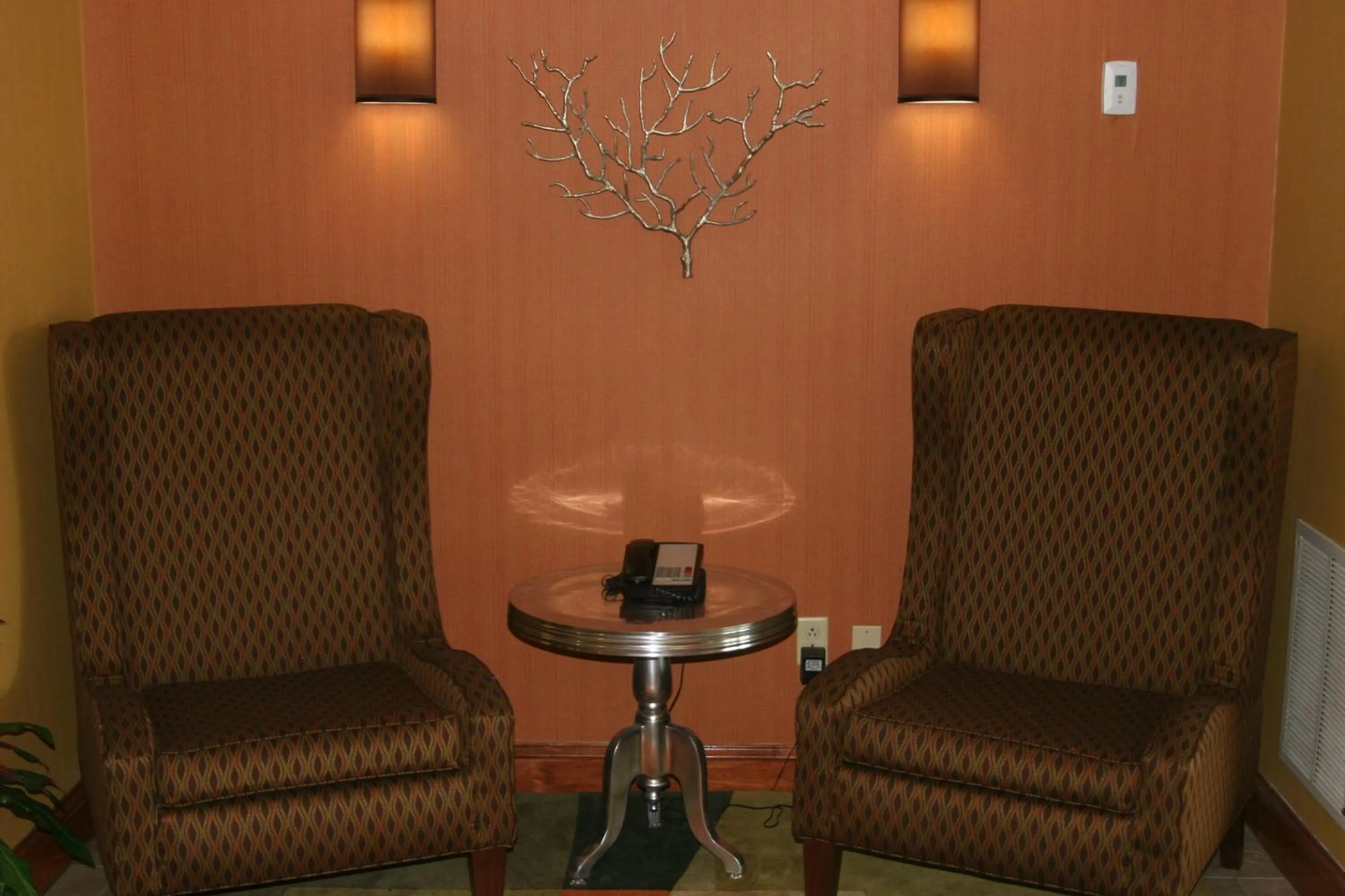 Lobby or reception in Holiday Inn Express Hotel & Suites Chattanooga-Lookout Mountain by IHG