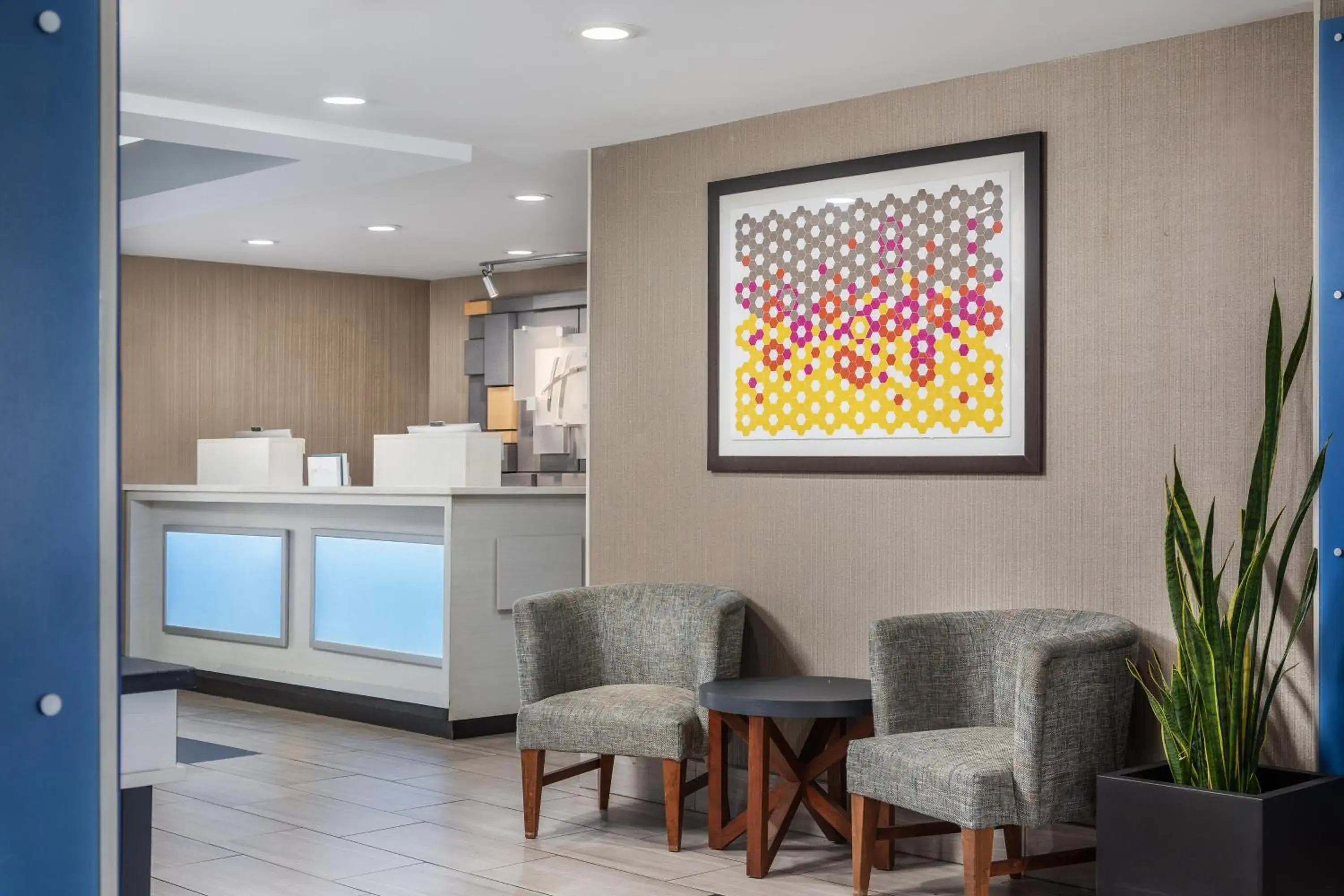 Lobby or reception in Holiday Inn Express Hotel & Suites Chattanooga-Lookout Mountain by IHG Lobby or reception in Holiday Inn Express Hotel & Suites Chattanooga-Lookout Mountain by IHG