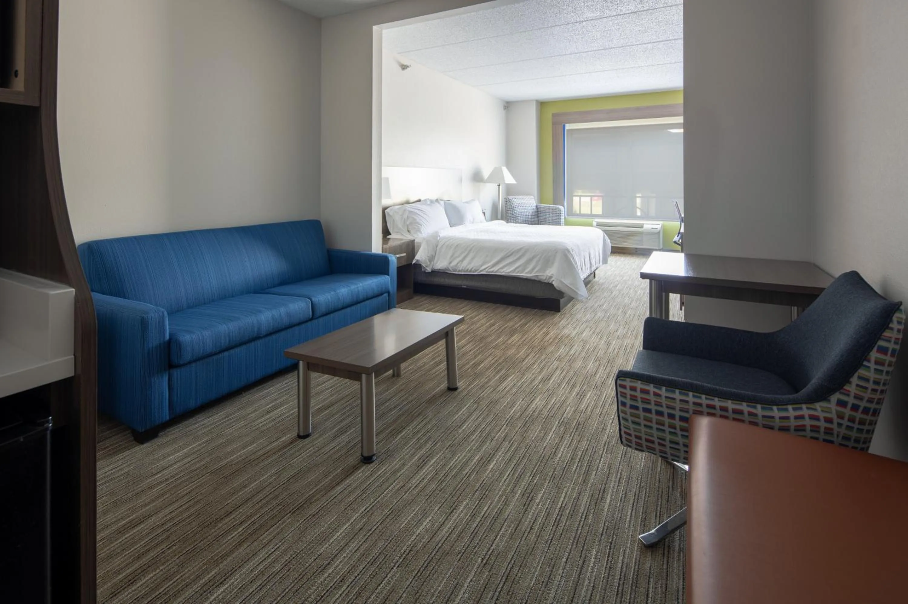 Photo of the whole room, Bed in Holiday Inn Express Hotel & Suites Chattanooga-Lookout Mountain by IHG