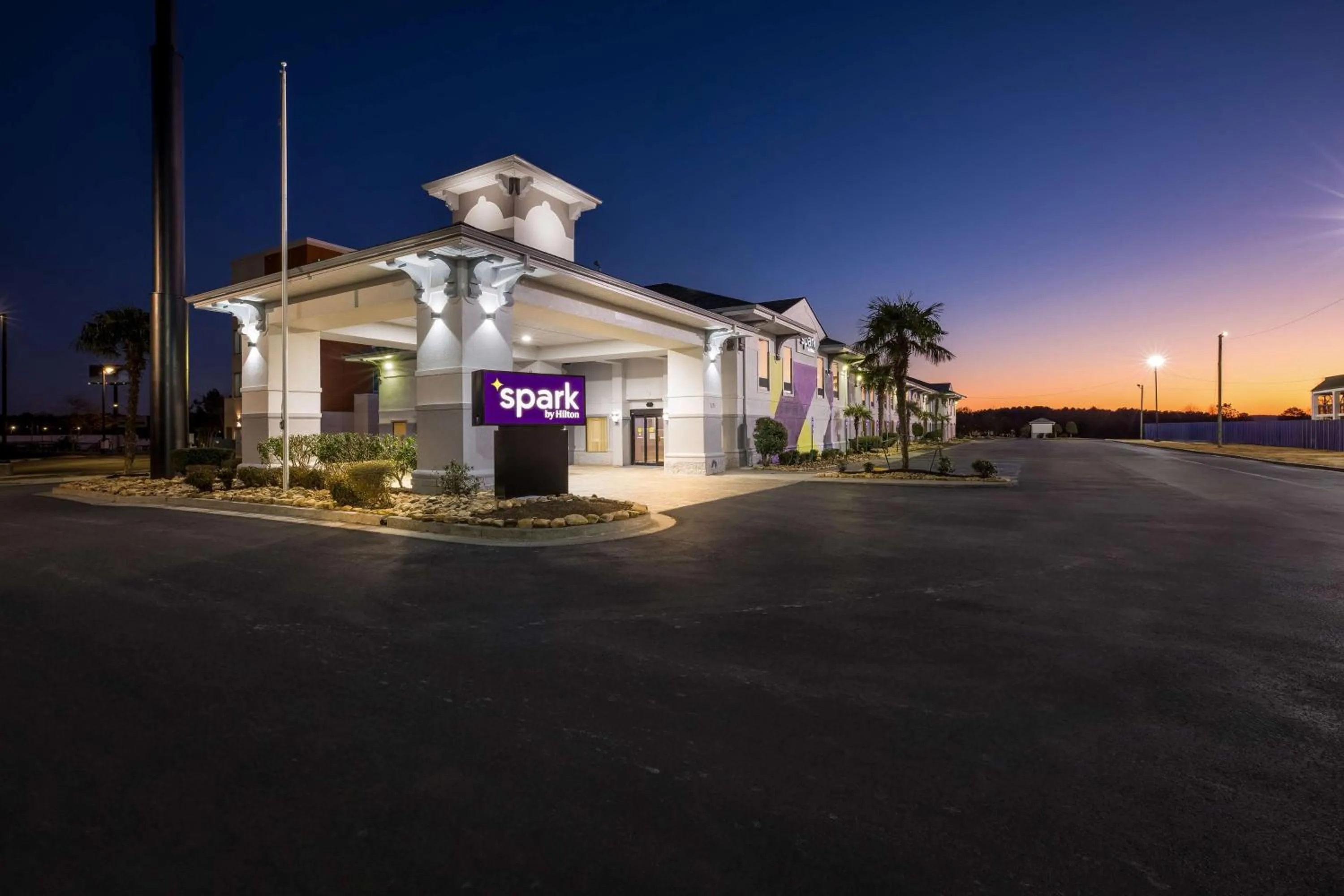 Property building in Baymont by Wyndham Calhoun