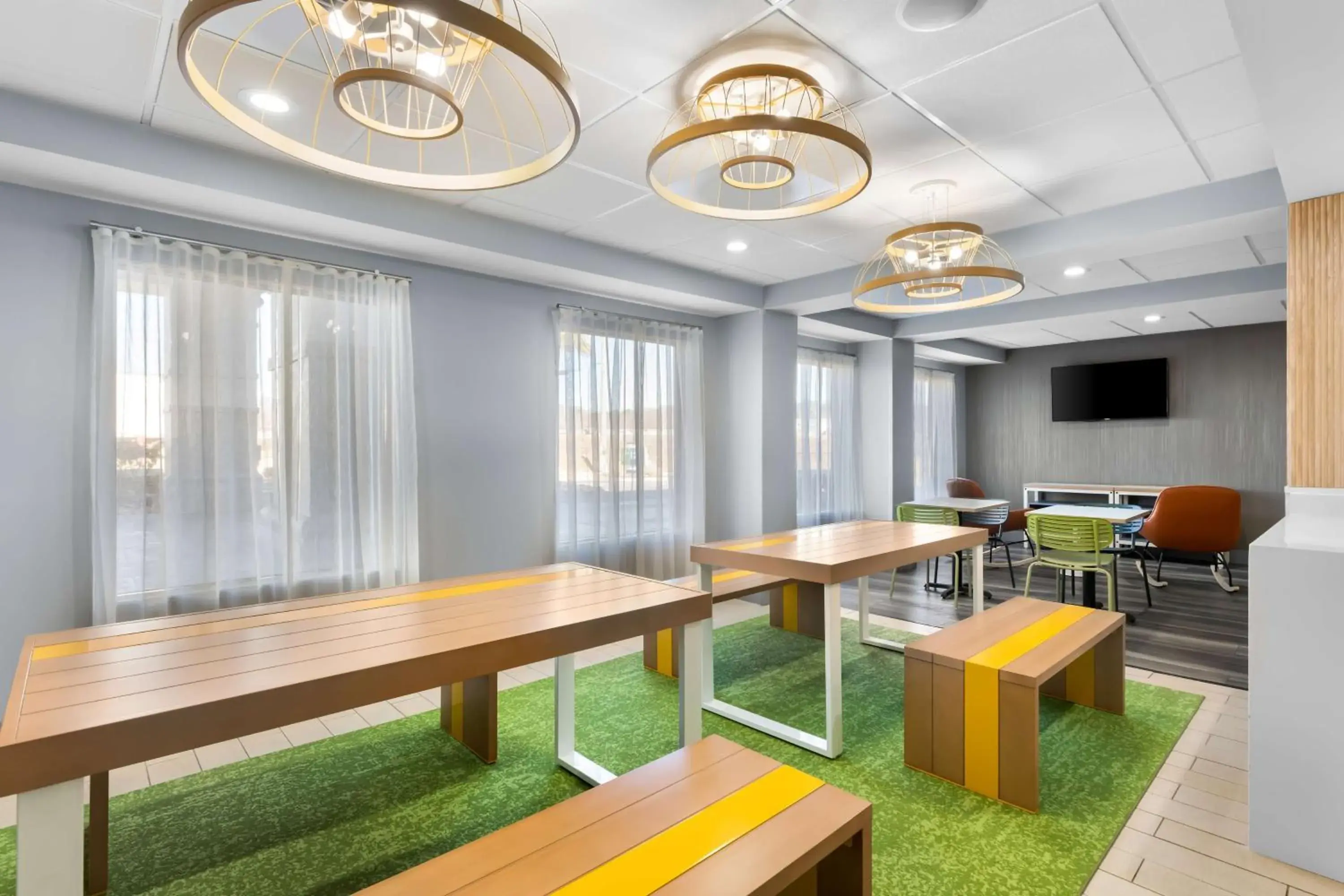 Lobby or reception in Spark by Hilton Calhoun Lobby or reception in Spark by Hilton Calhoun