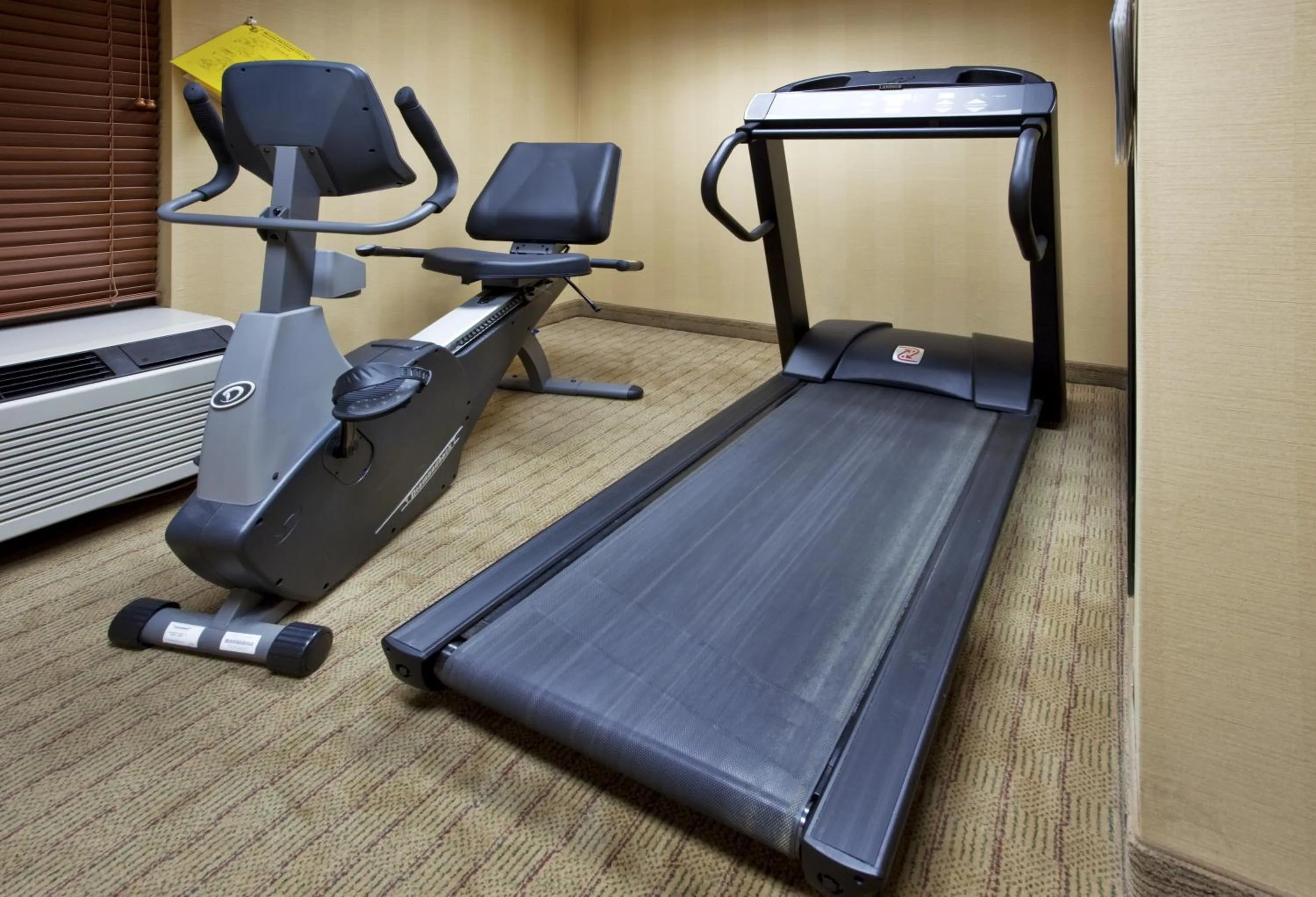 Fitness centre/facilities in Baymont by Wyndham Calhoun