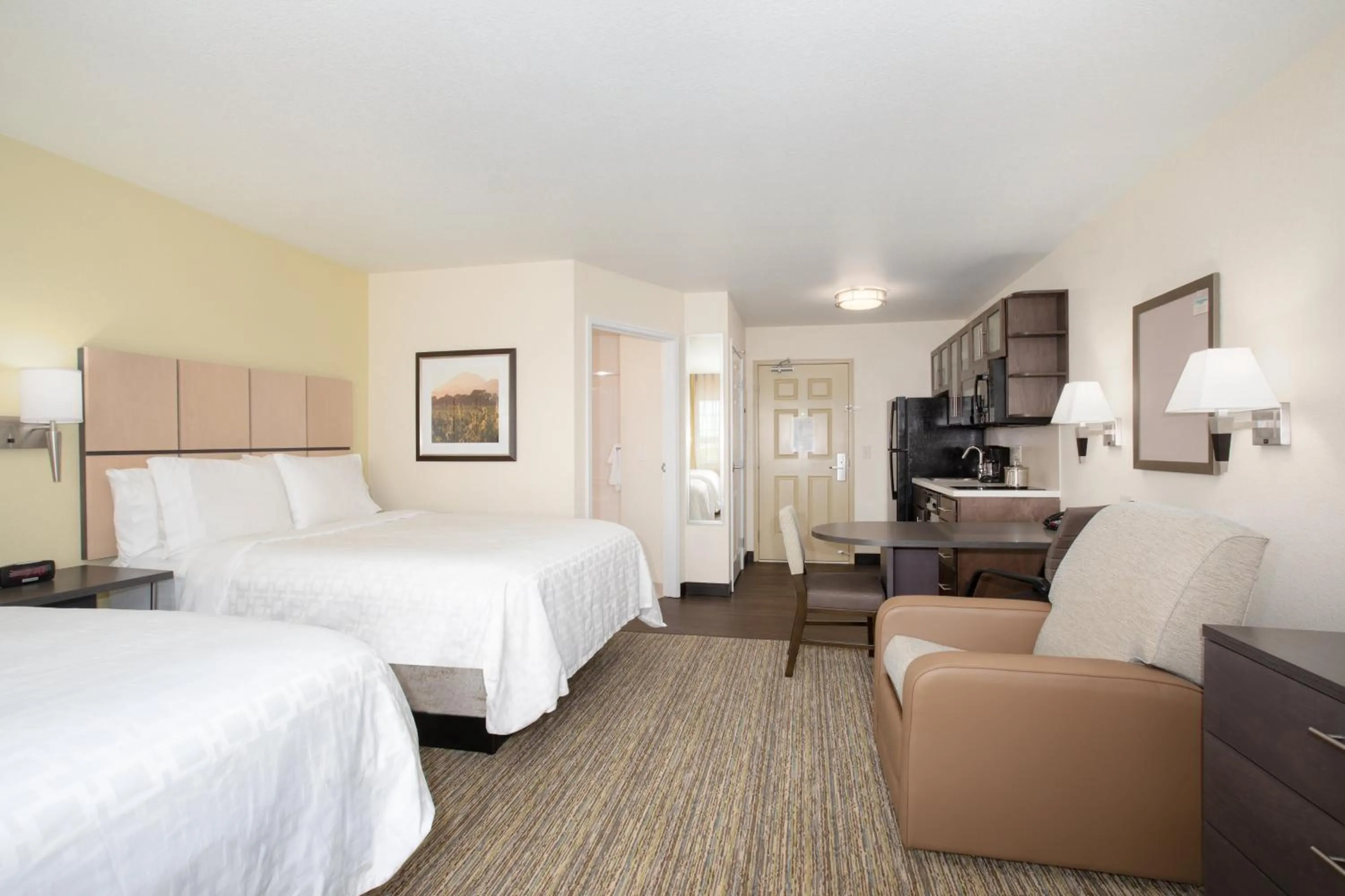 Photo of the whole room, Bed in Candlewood Suites Cheyenne by IHG