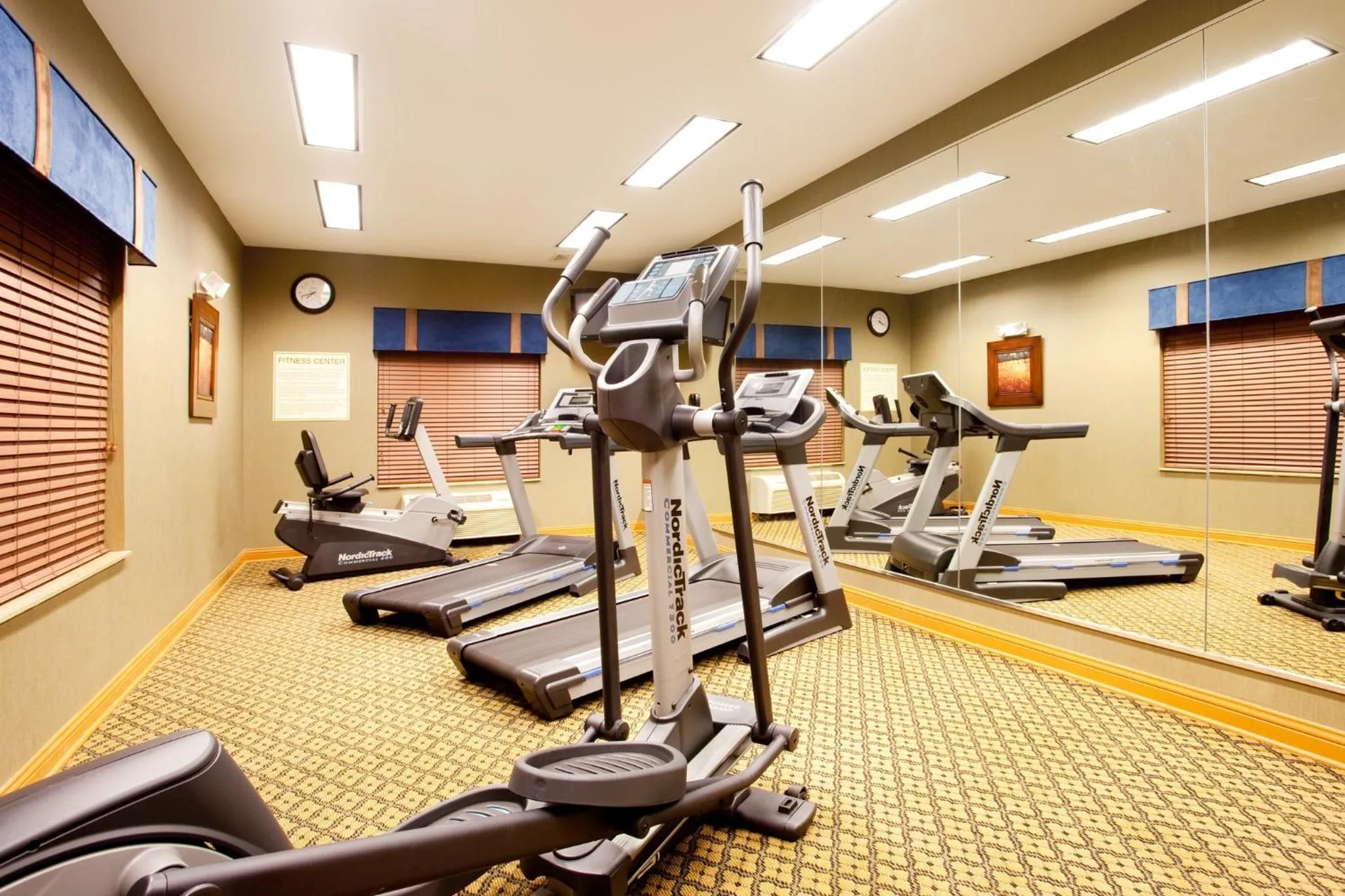 Fitness centre/facilities in Holiday Inn Express Hotel & Suites Chicago South Lansing by IHG