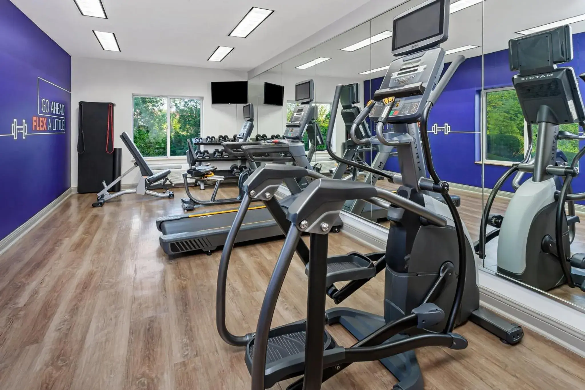 Fitness centre/facilities in Holiday Inn Express Hotel & Suites Chicago South Lansing by IHG Fitness centre/facilities in Holiday Inn Express Hotel & Suites Chicago South Lansing by IHG