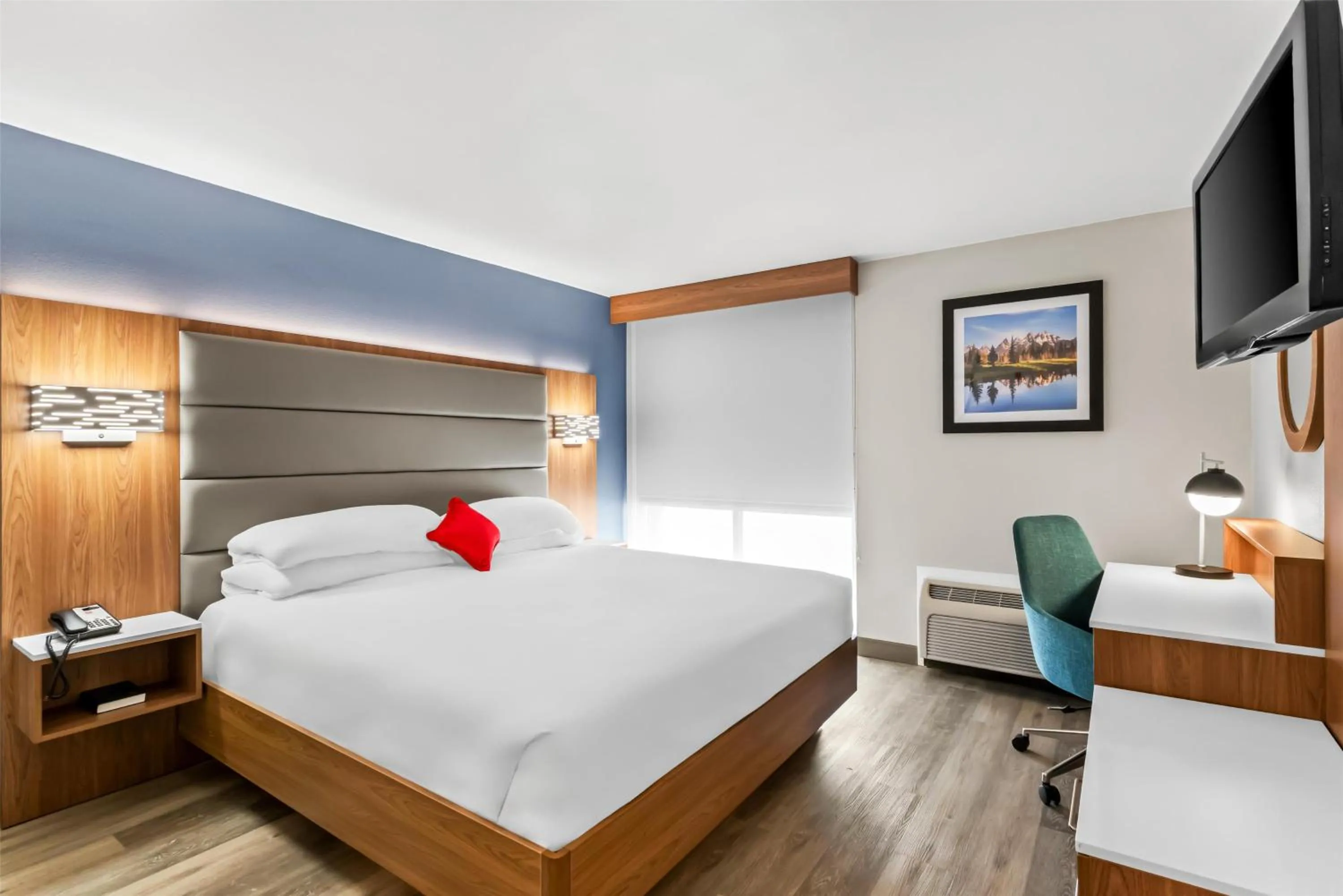 Photo of the whole room, Bed in Red Lion Hotel Cheyenne