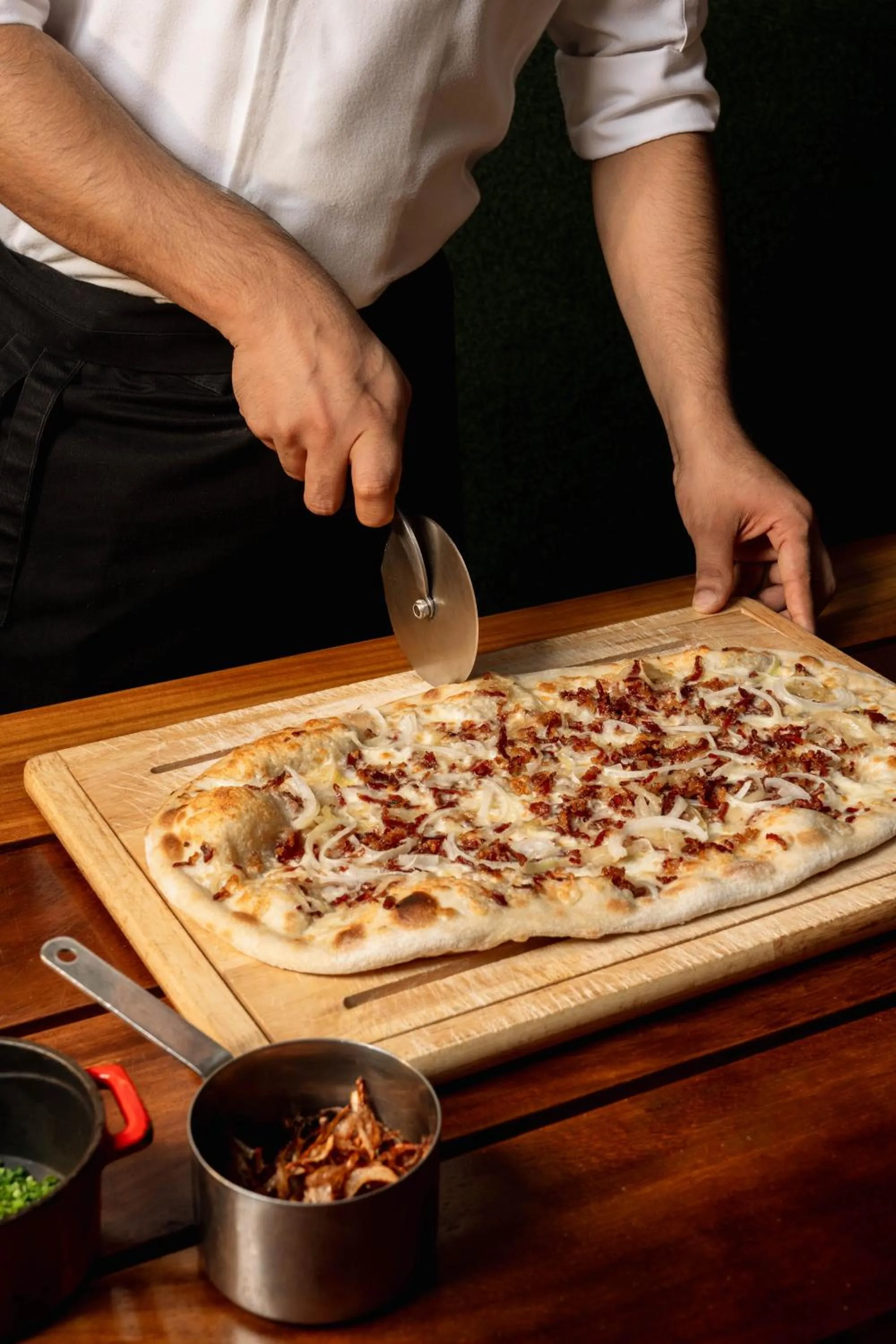 Restaurant/places to eat in Mövenpick Hotel Jumeirah Beach