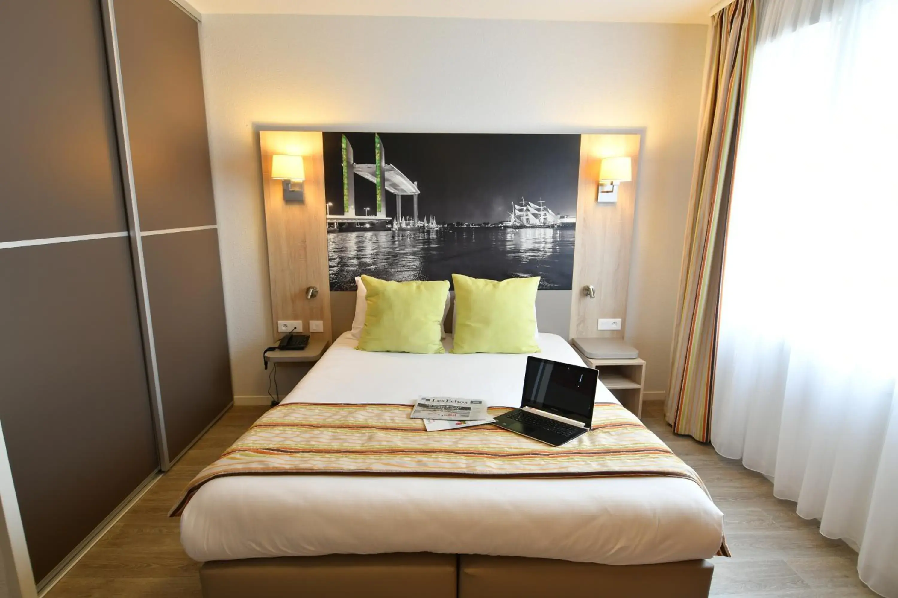 Bed in Appart-Hôtel Mer & Golf City Bordeaux Bassins à flot Bed in Appart-Hôtel Mer & Golf City Bordeaux Bassins à flot