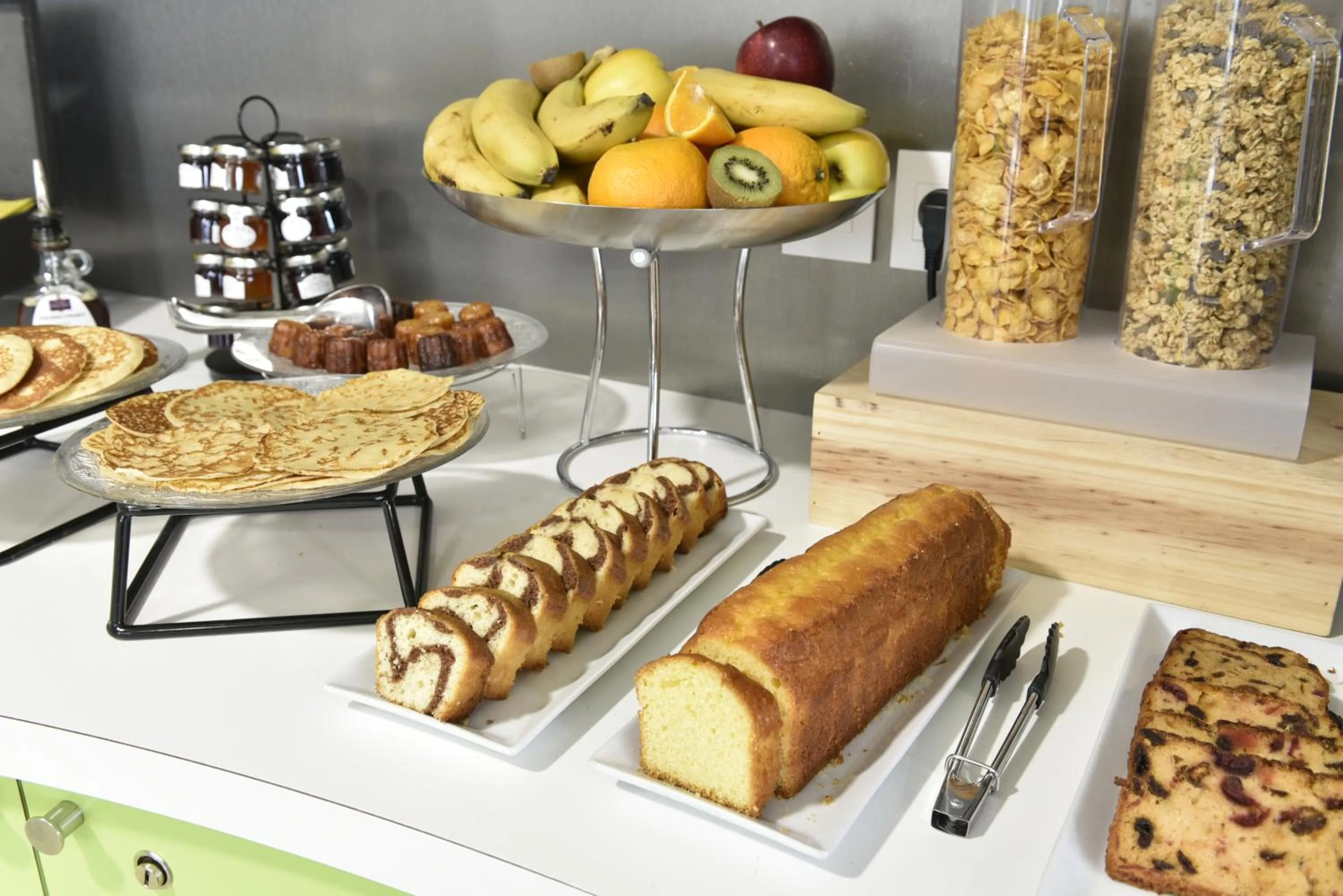 Food in Appart-Hôtel Mer & Golf City Bordeaux Bassins à flot