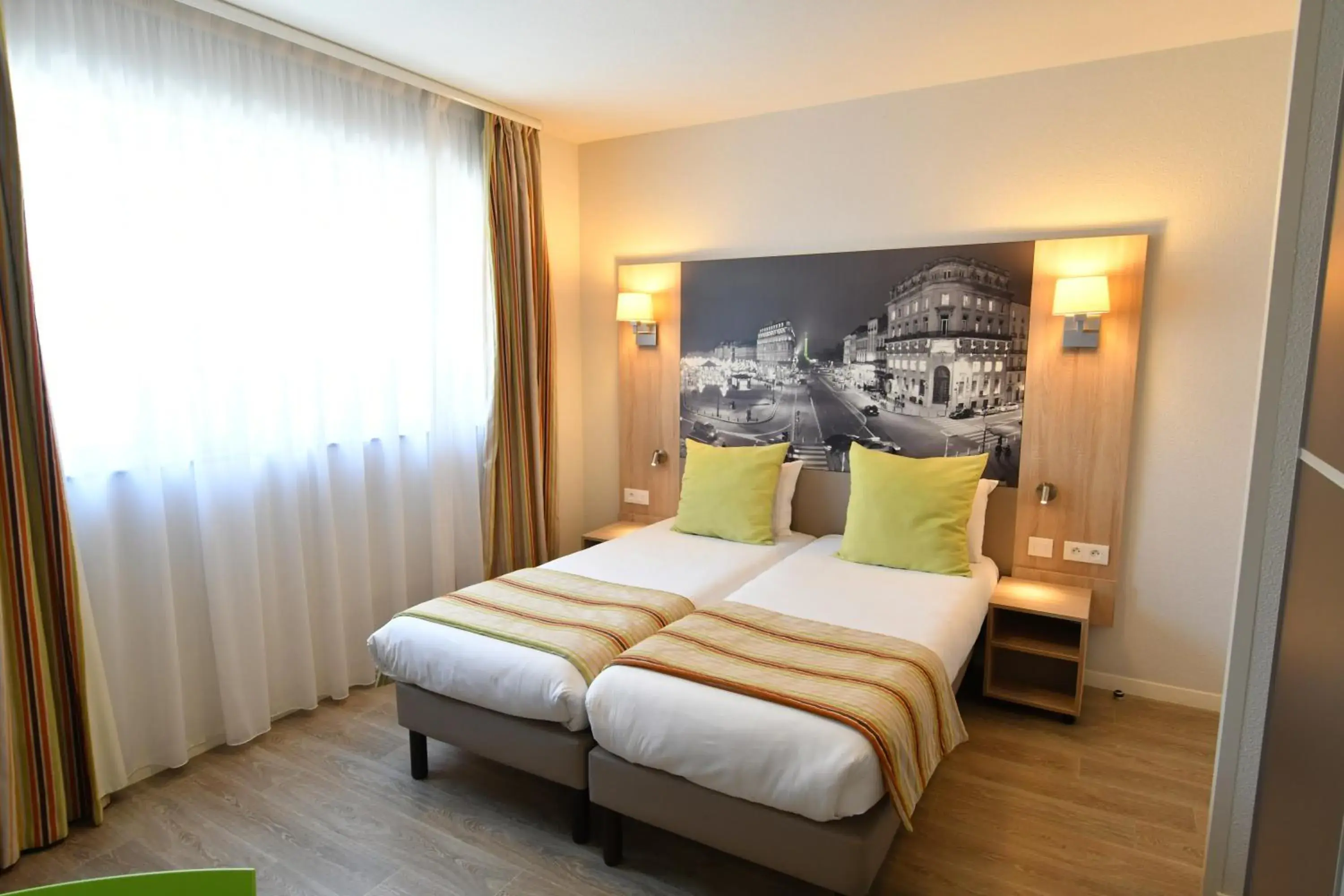 Bed in Appart-Hôtel Mer & Golf City Bordeaux Bassins à flot Bed in Appart-Hôtel Mer & Golf City Bordeaux Bassins à flot