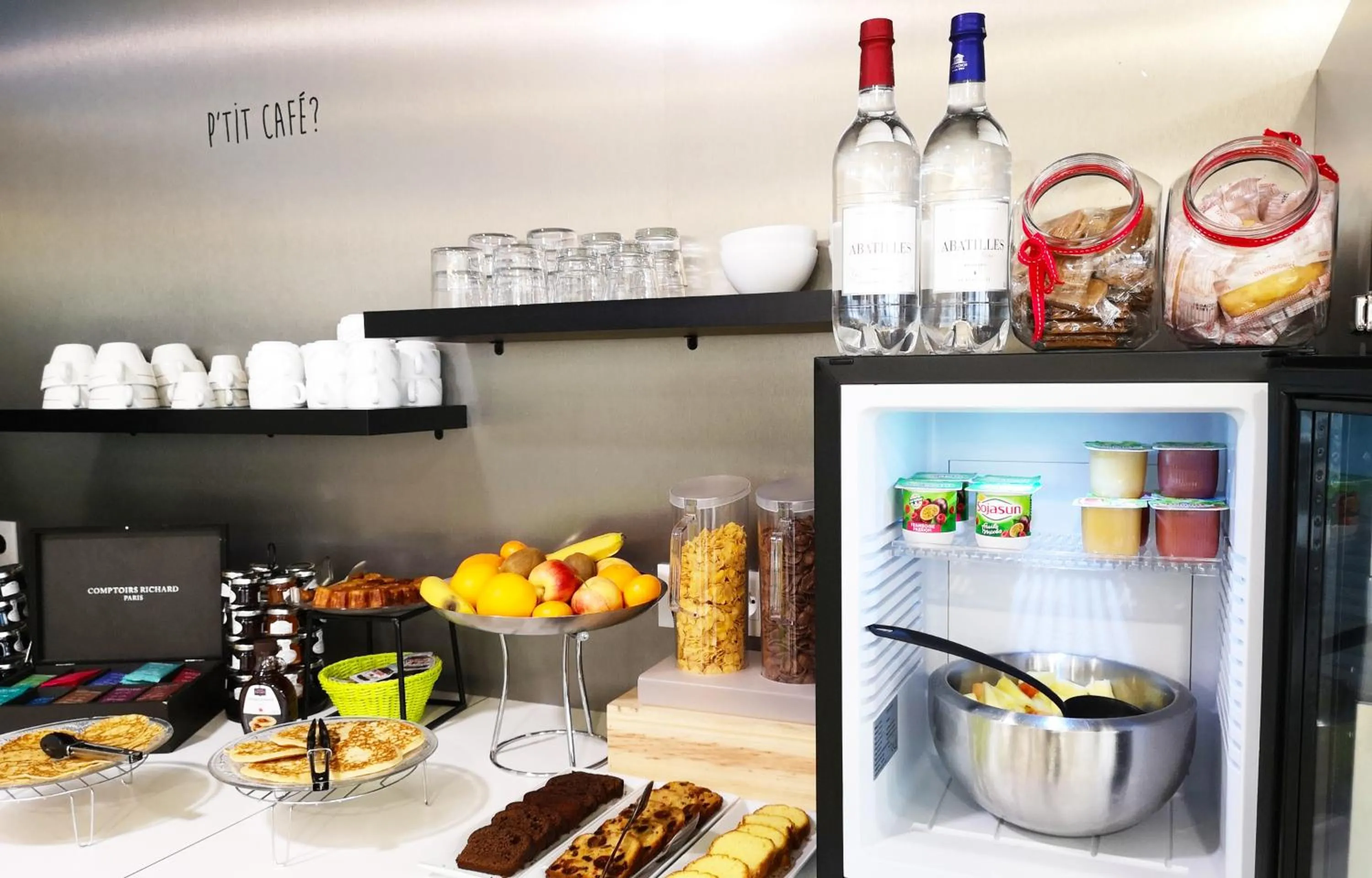 Food in Appart-Hôtel Mer & Golf City Bordeaux Bassins à flot