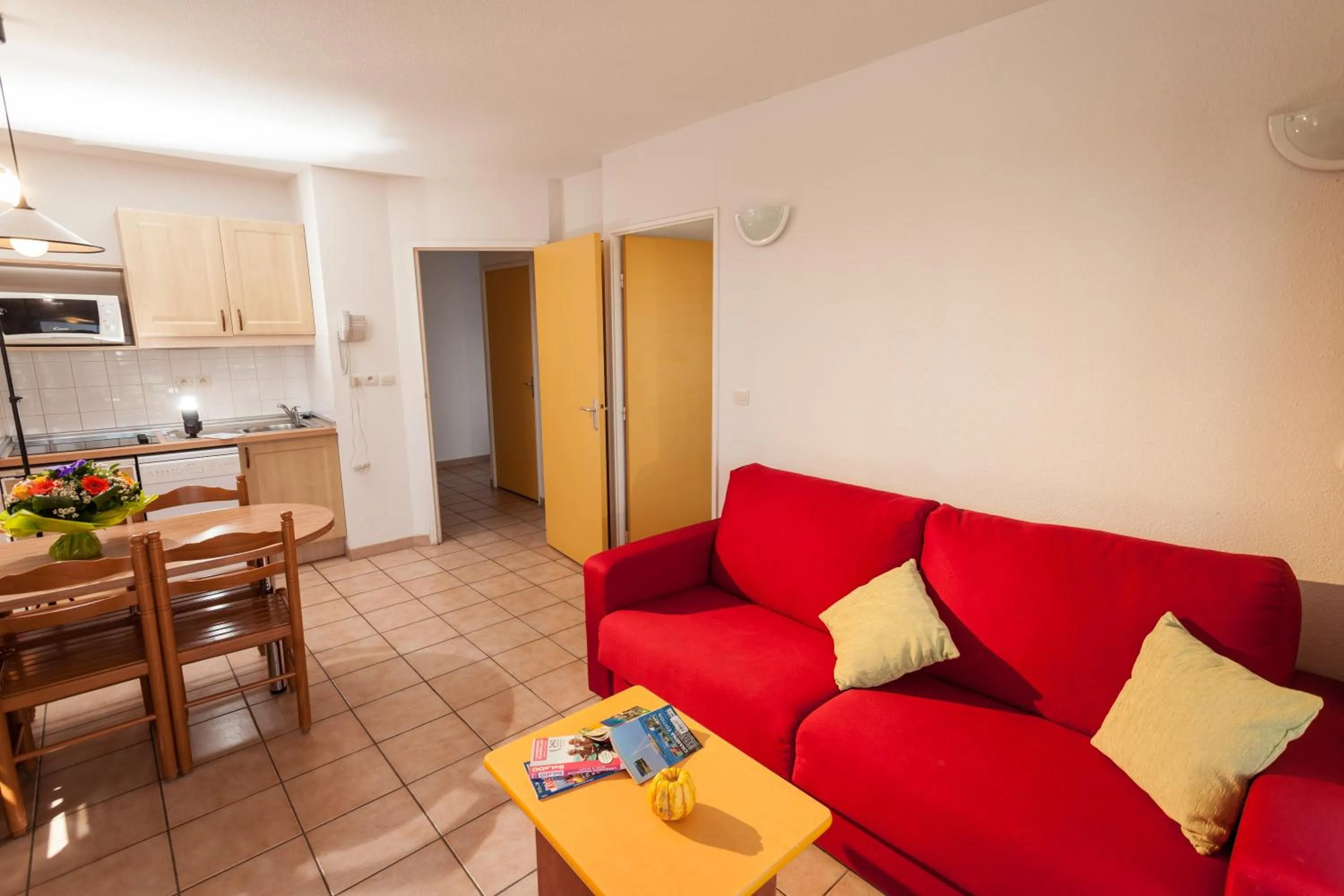 Kitchen or kitchenette in Résidence Mer & Golf Port Argelès