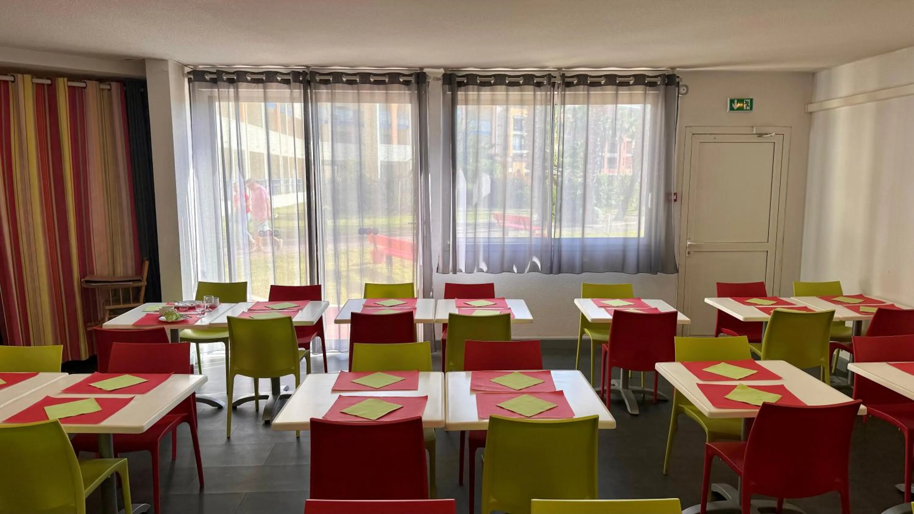 Continental breakfast in Résidence Mer & Golf Port Argelès