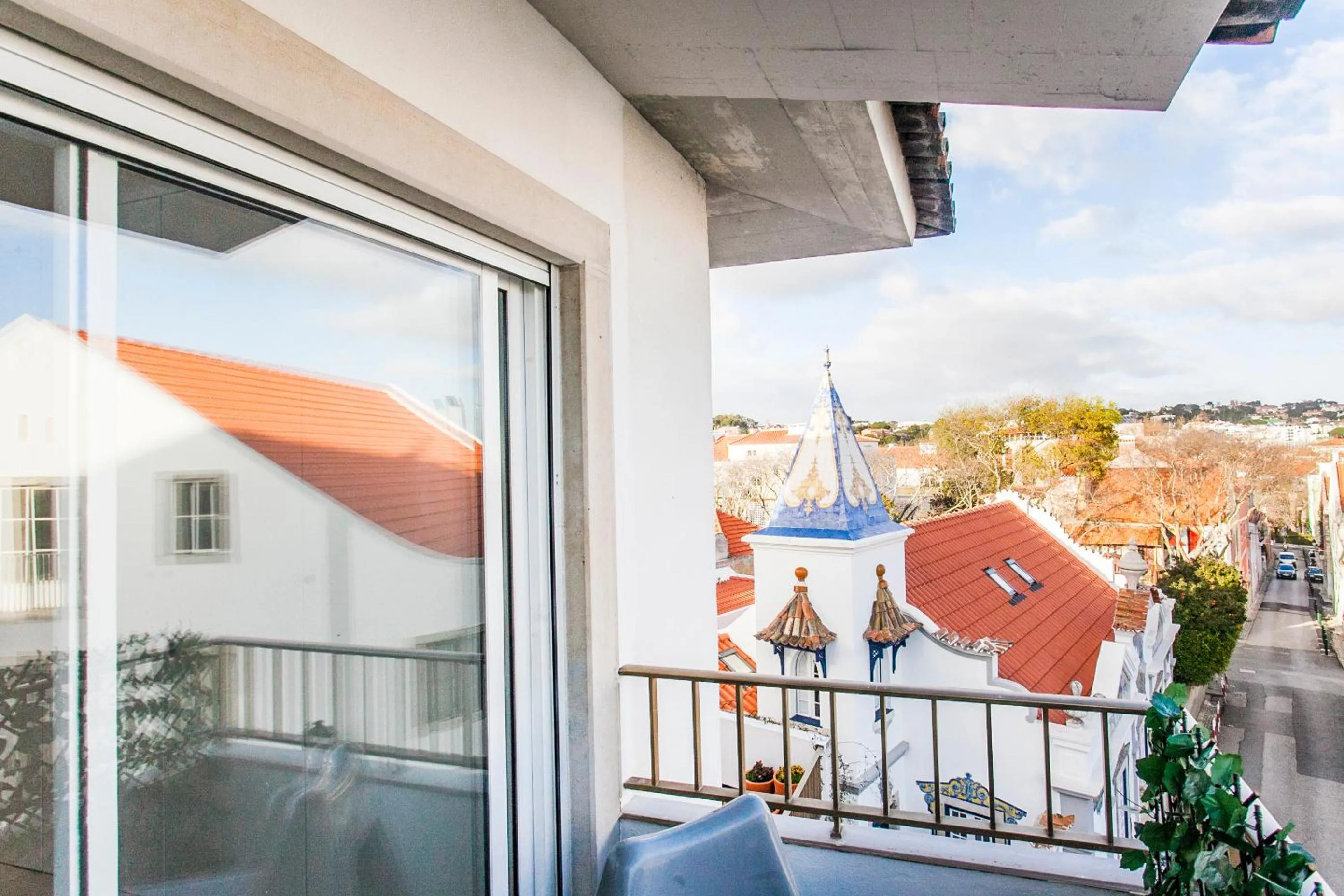 Balcony/Terrace in Bright Visconde Apartment